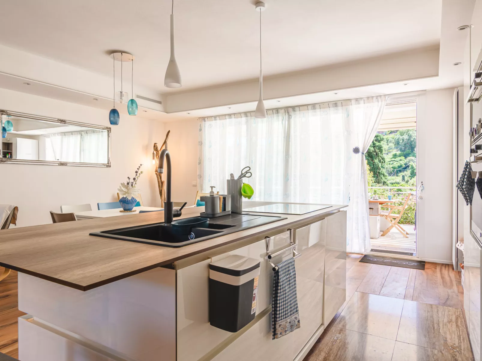 L'Eco di Rio - Drinnen