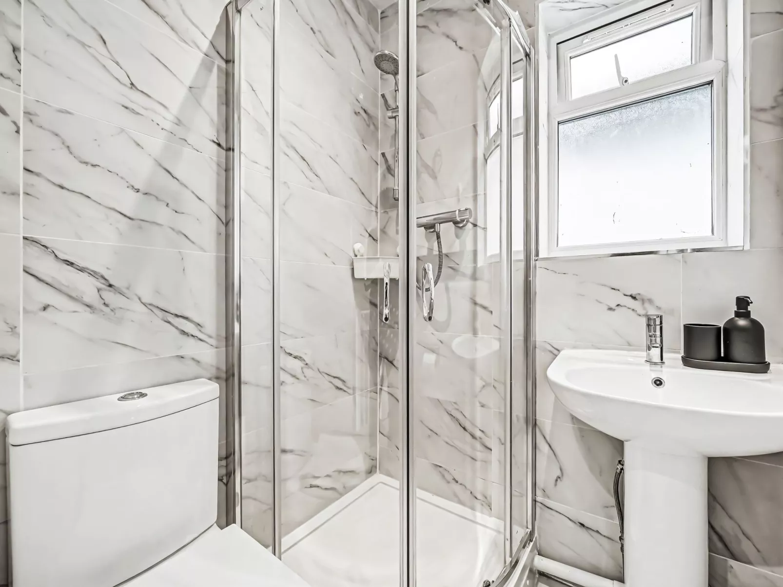 Elegant Stay In London - Dehors