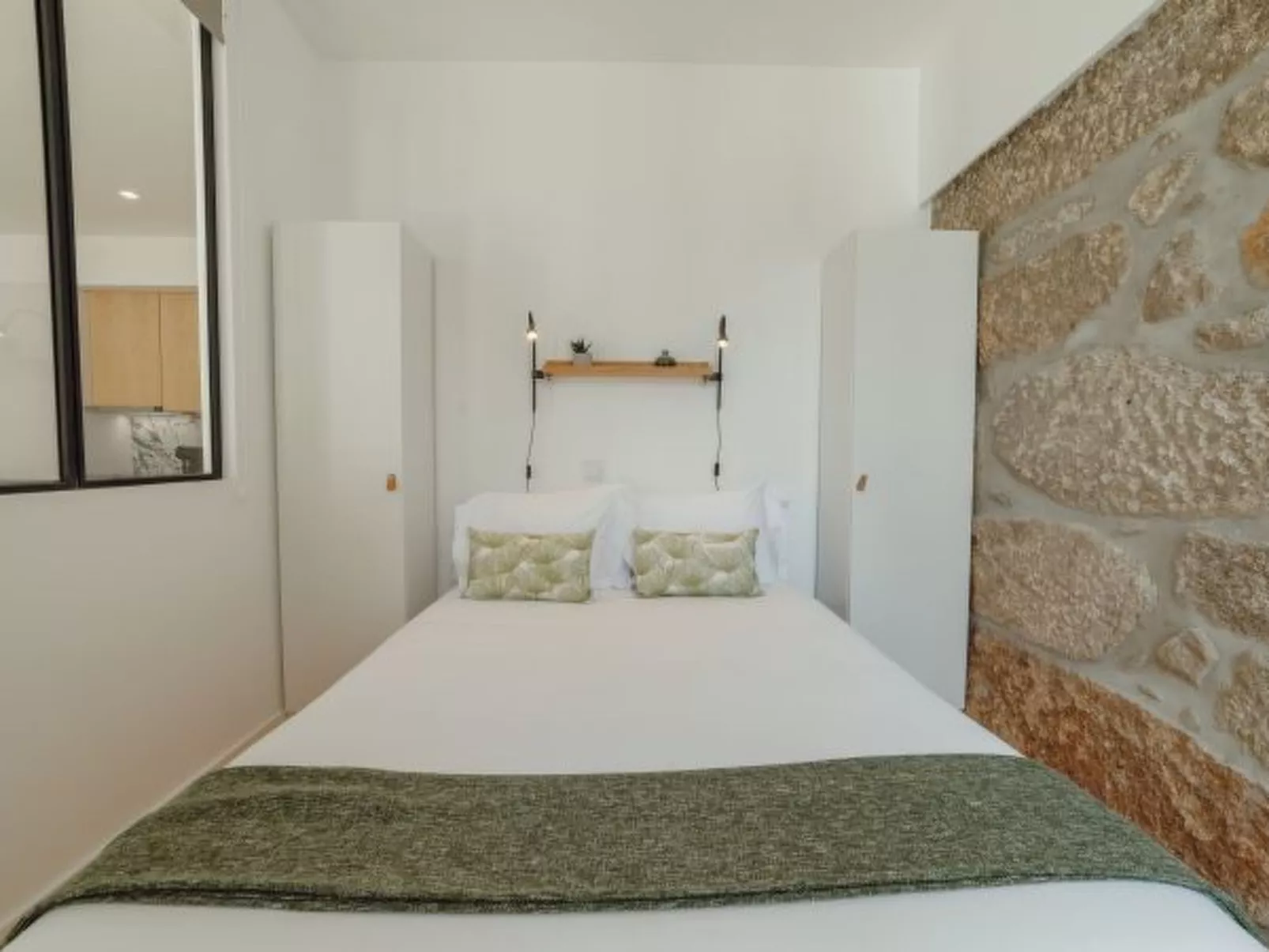 COURTYARD OPORTO DESIGN APARTMENT C WITH TERRACE - Inside