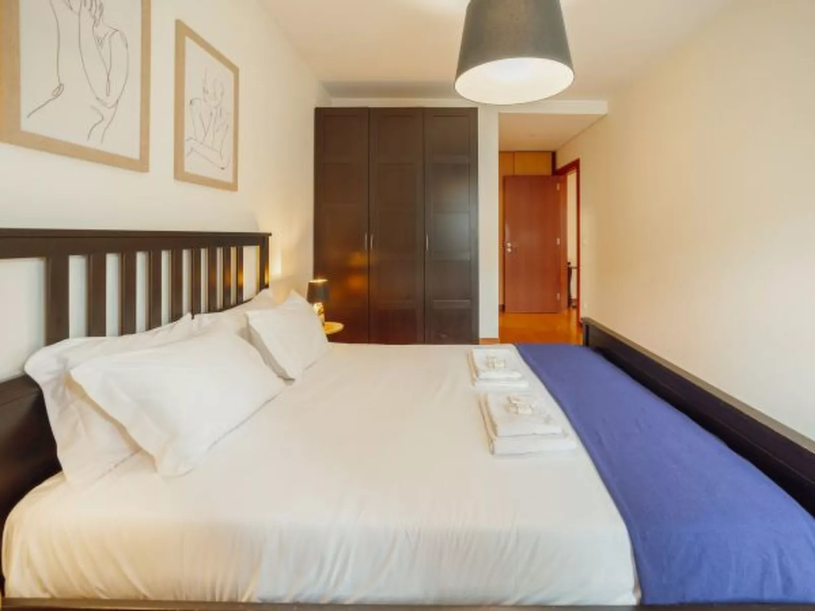 DOWNTOWN DELUXE 6 by VACATIONY - Drinnen