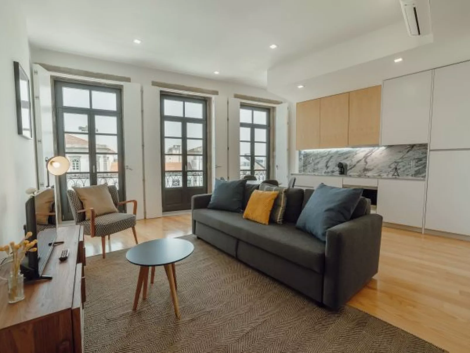 COURTYARD OPORTO DESIGN APARTMENT D - Dedans