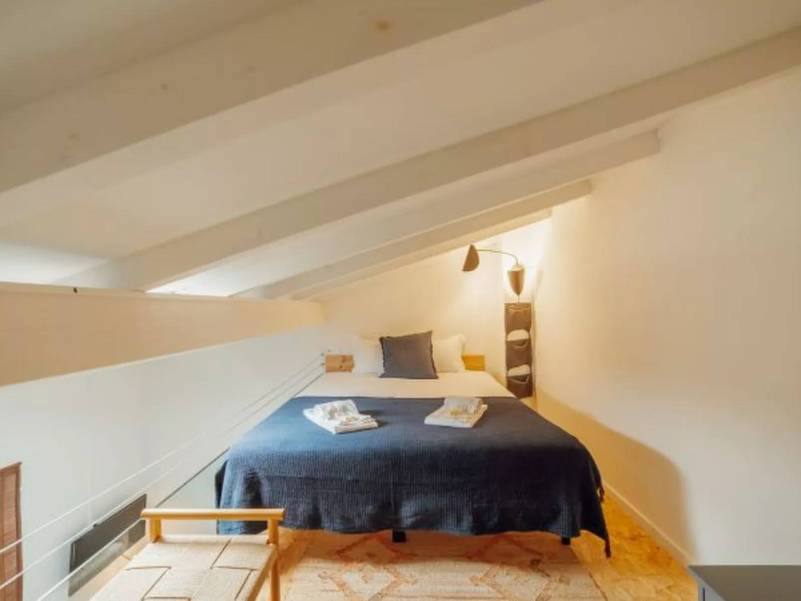 MEZZANINE STYLISH APARTMENT Q by VACATIONY - Inside