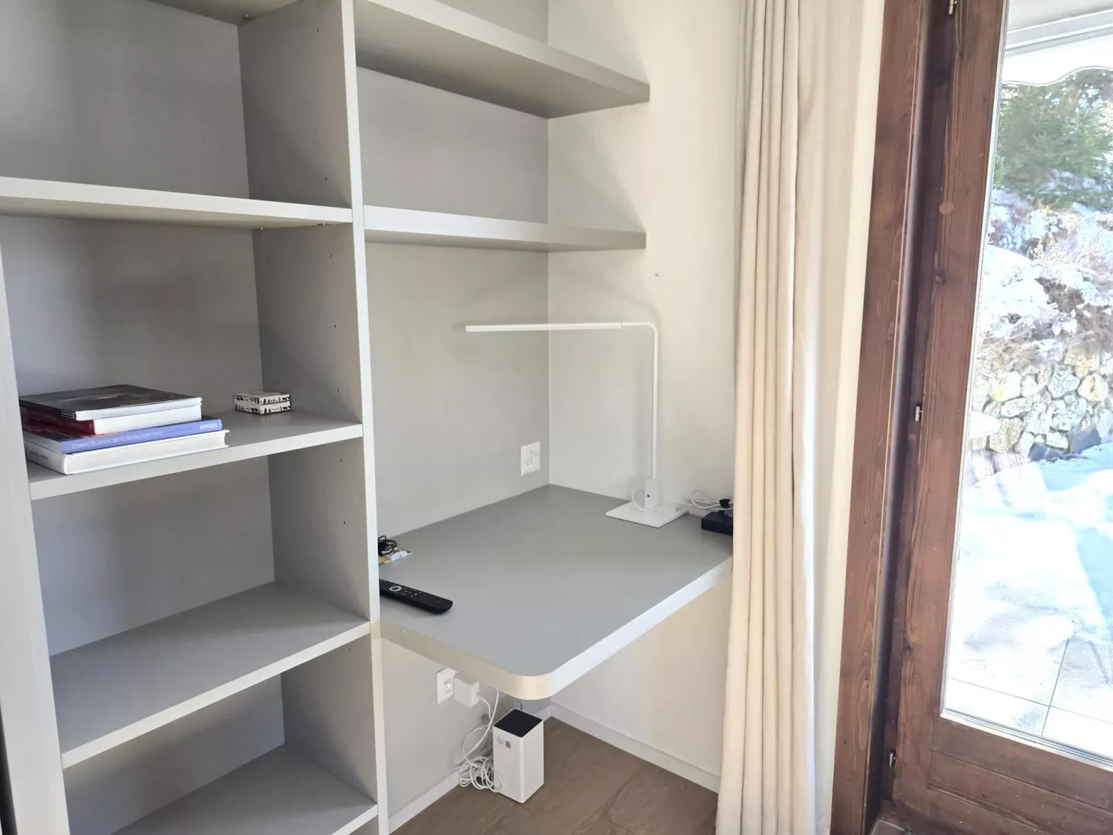 Tgiesa Alva - Inside