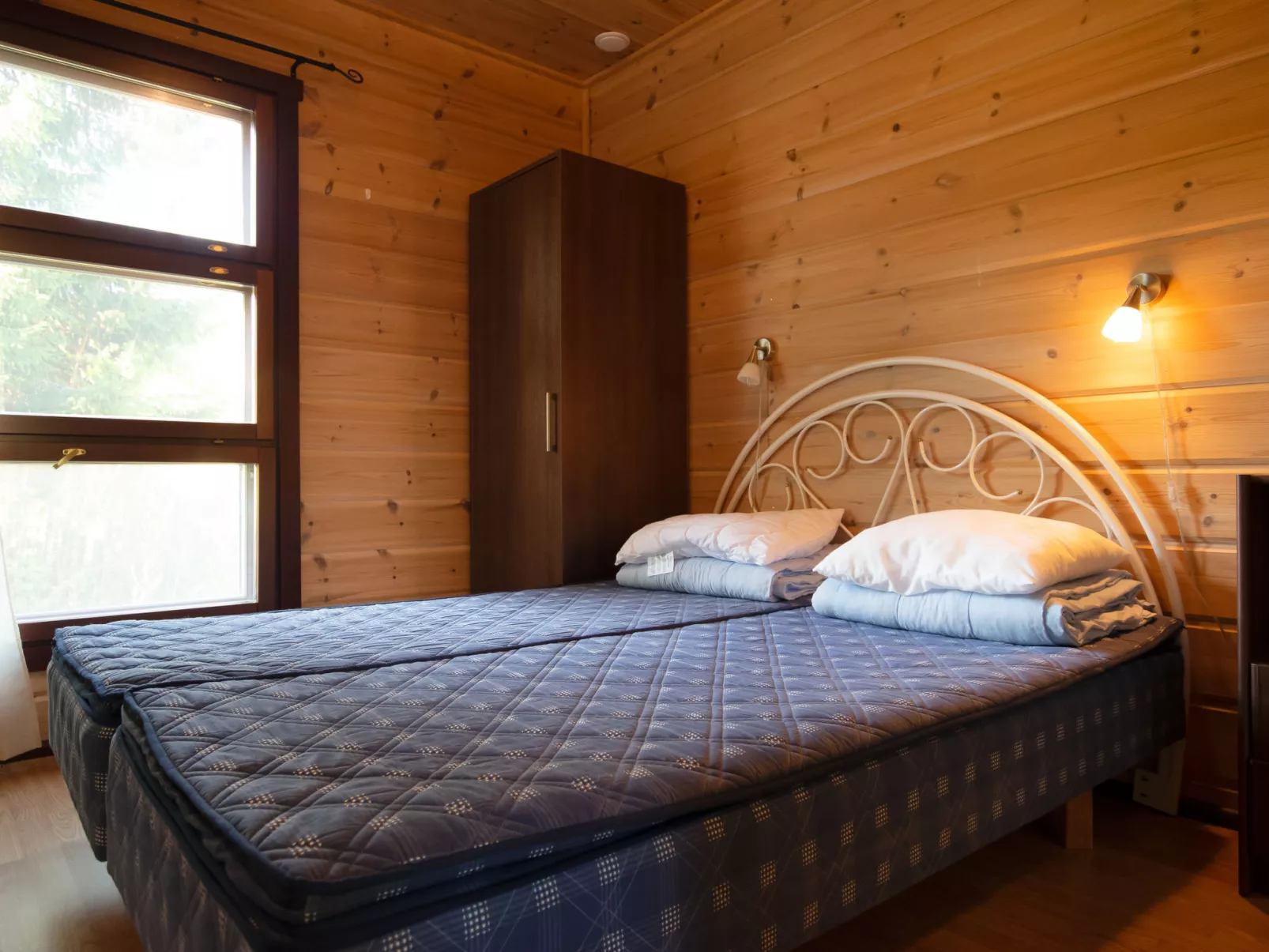 Tiirinniemi 27 a - Inside