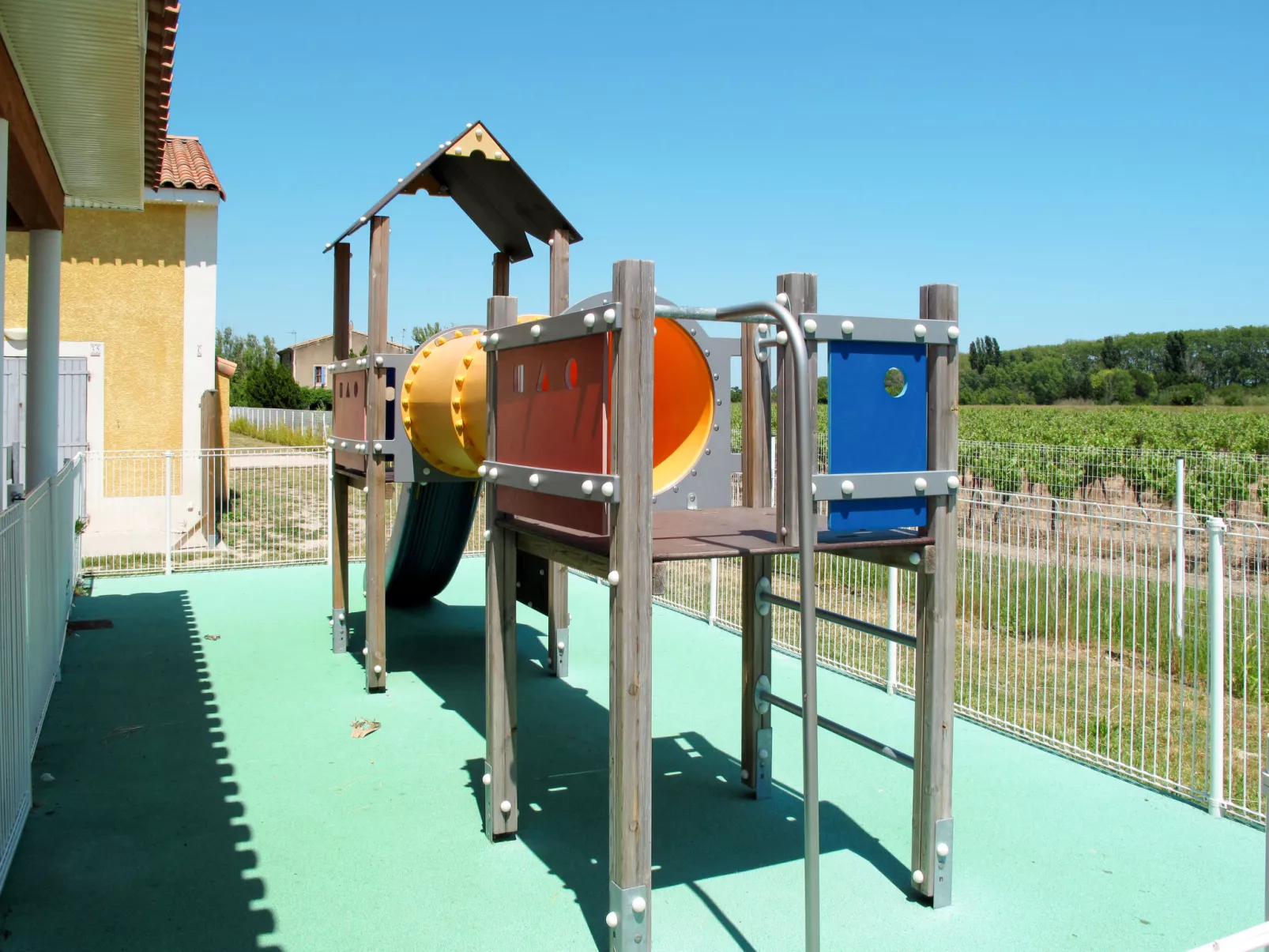 Domaine d'Ensérune - Dedans