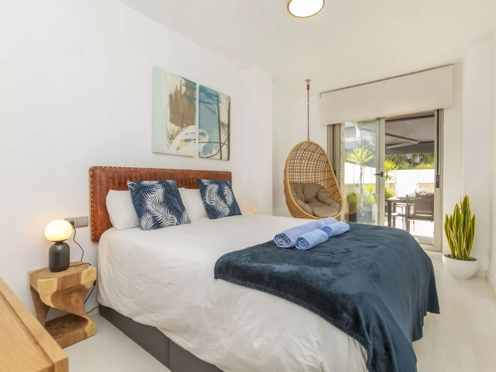 Nova Torredembarra - Inside