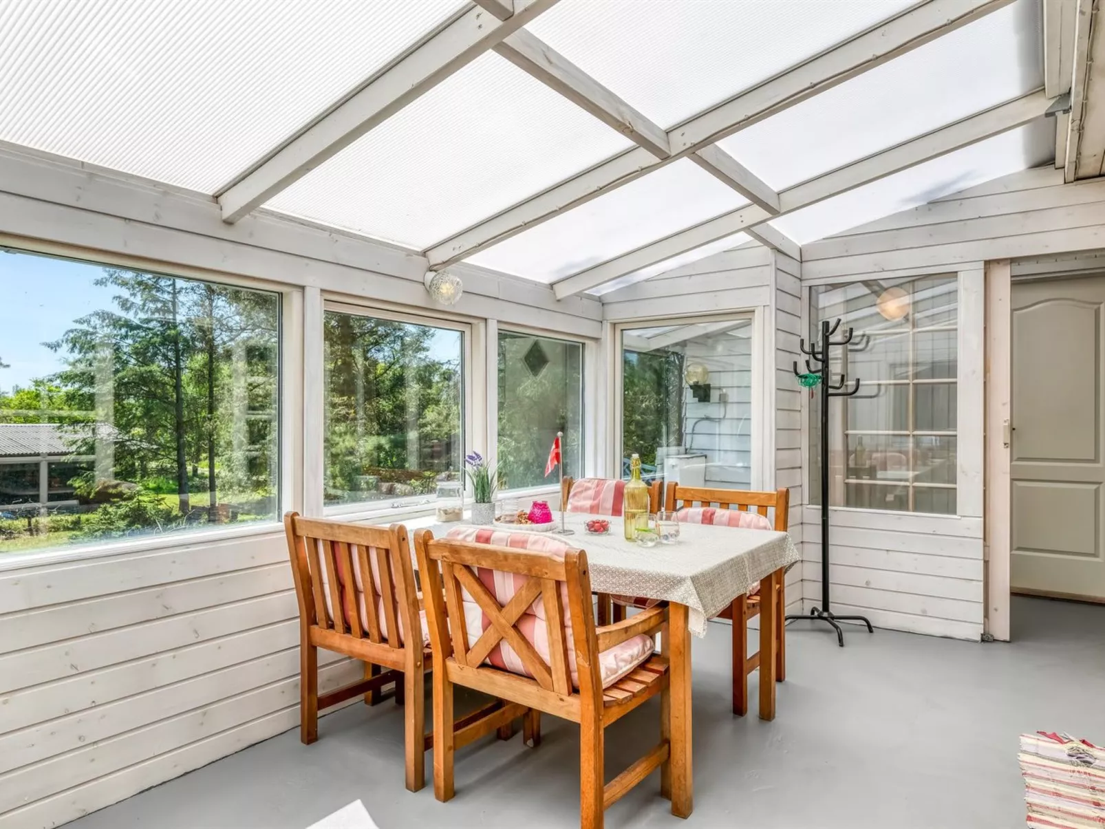 "Jonnhild" - 700m from the sea - Inside