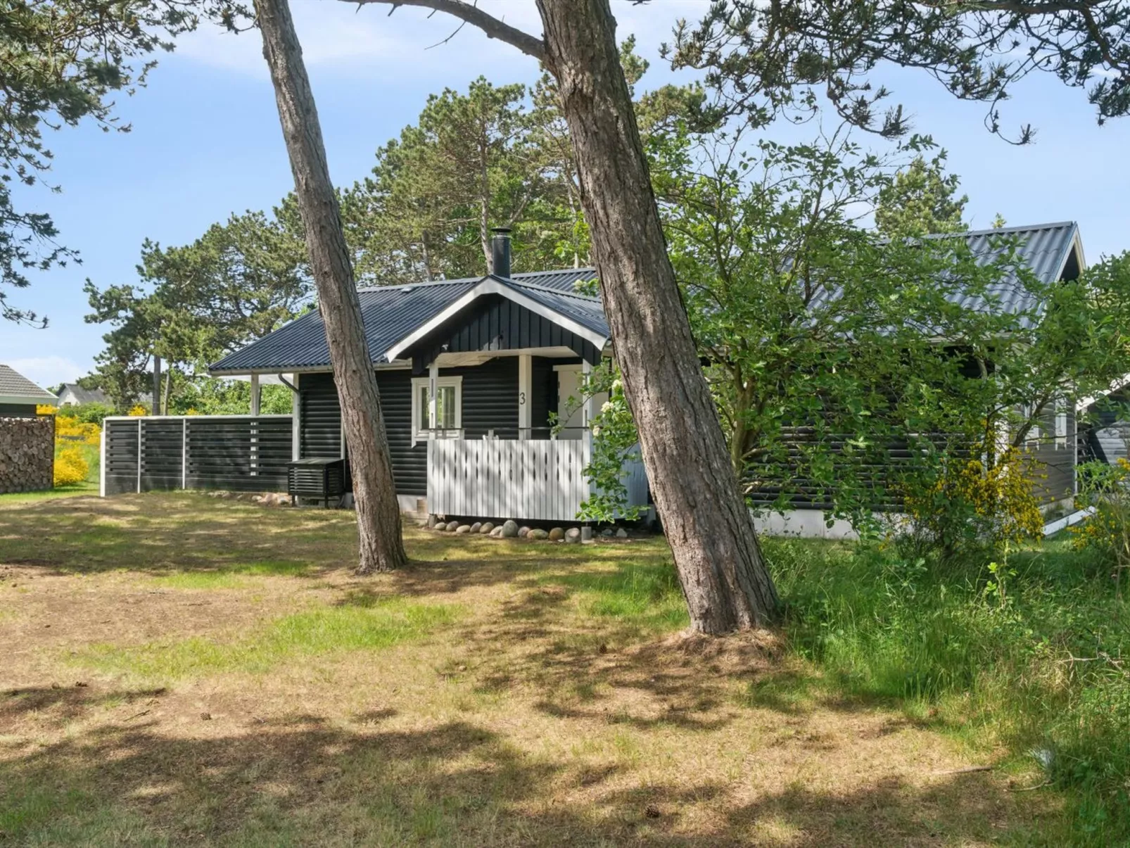 "Lavrens" - 300m from the sea - Outside