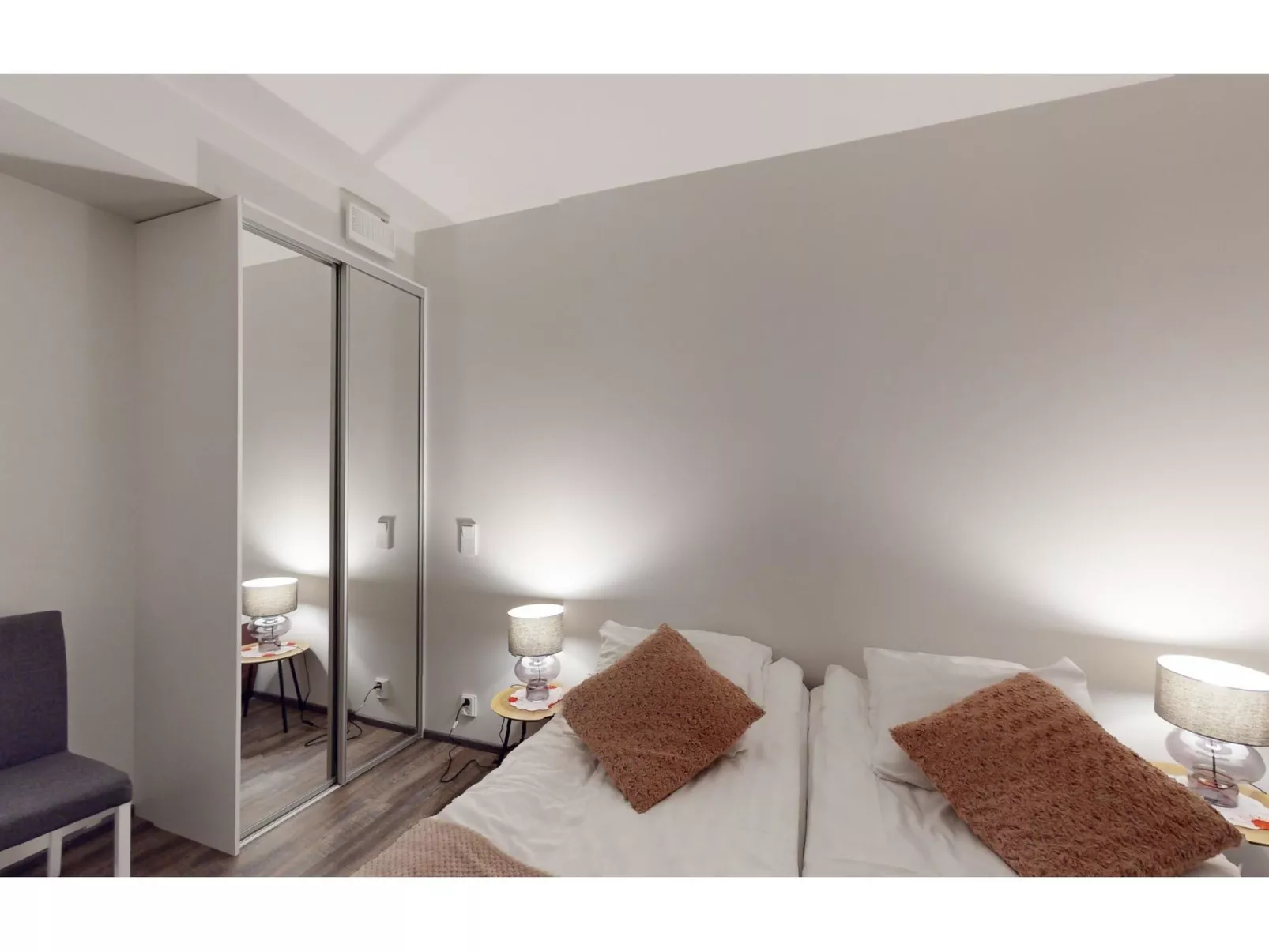 Röllimetsä d 4 - Drinnen