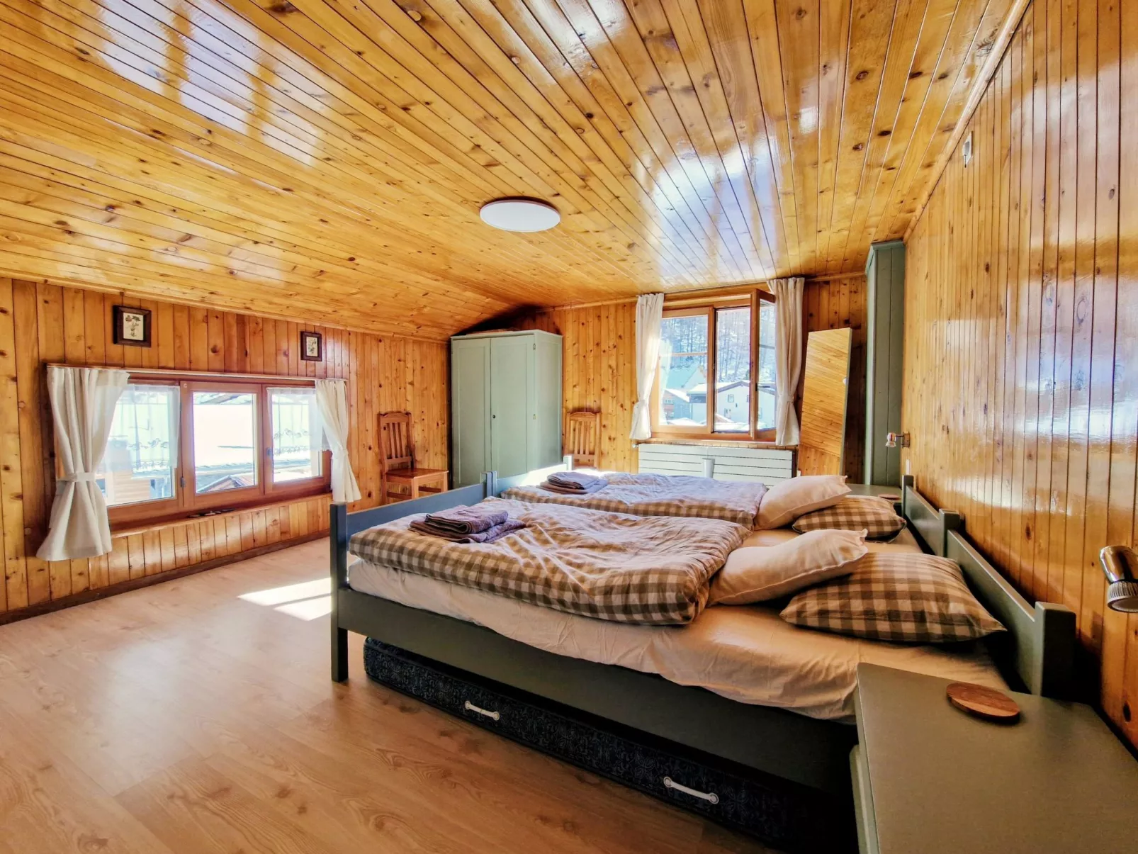 Faderhorn 8 - Inside