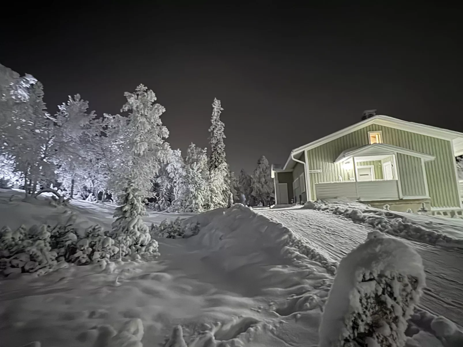 Lumikeidas - Drinnen