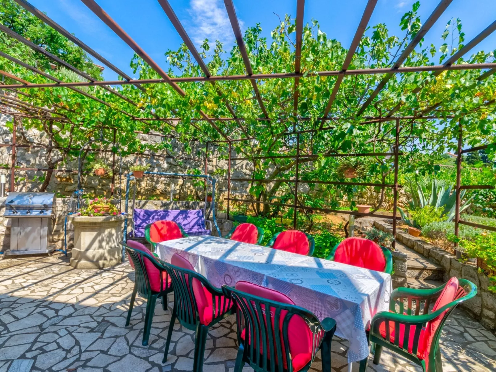 SOBE FRANO I LOVRO 2 / HR-10373-02 - Image-tags.info