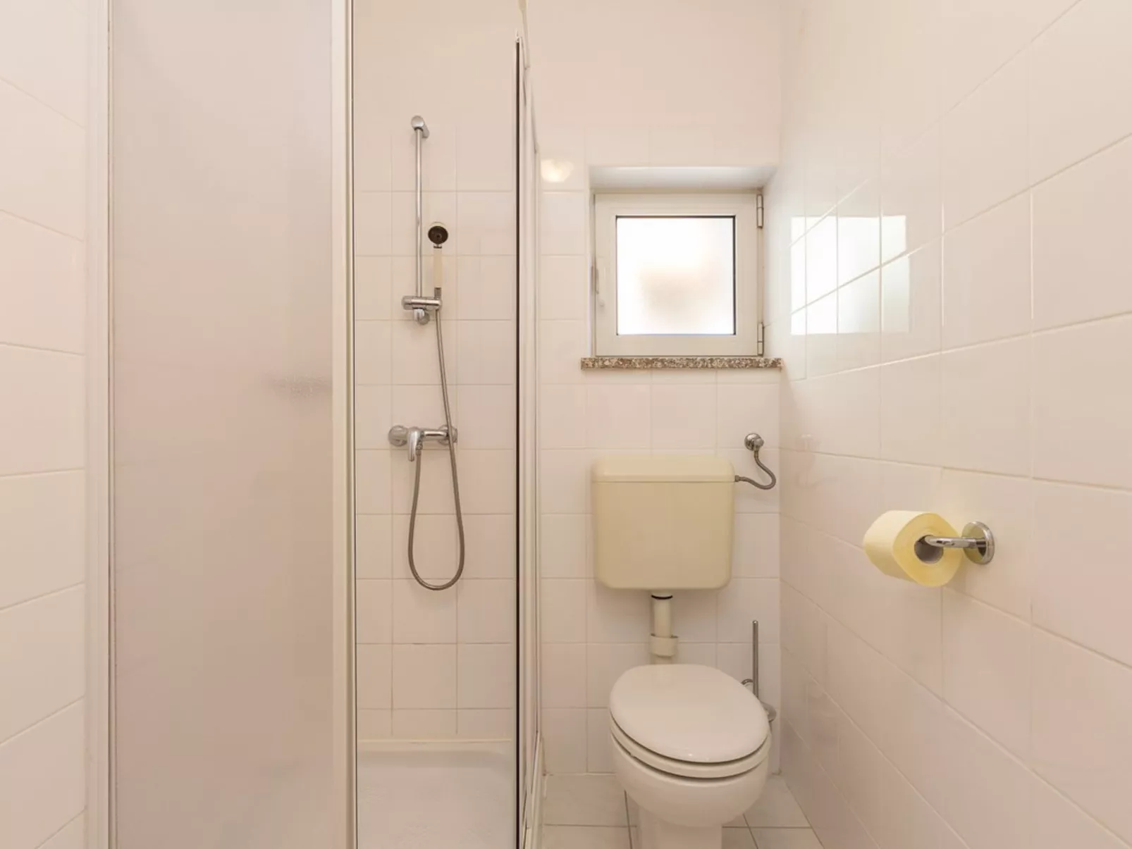 House Vjera - Drinnen