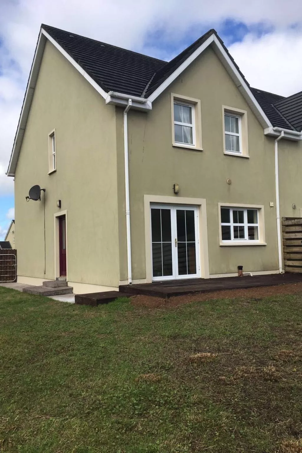 Mit eigenem Garten - Draußen