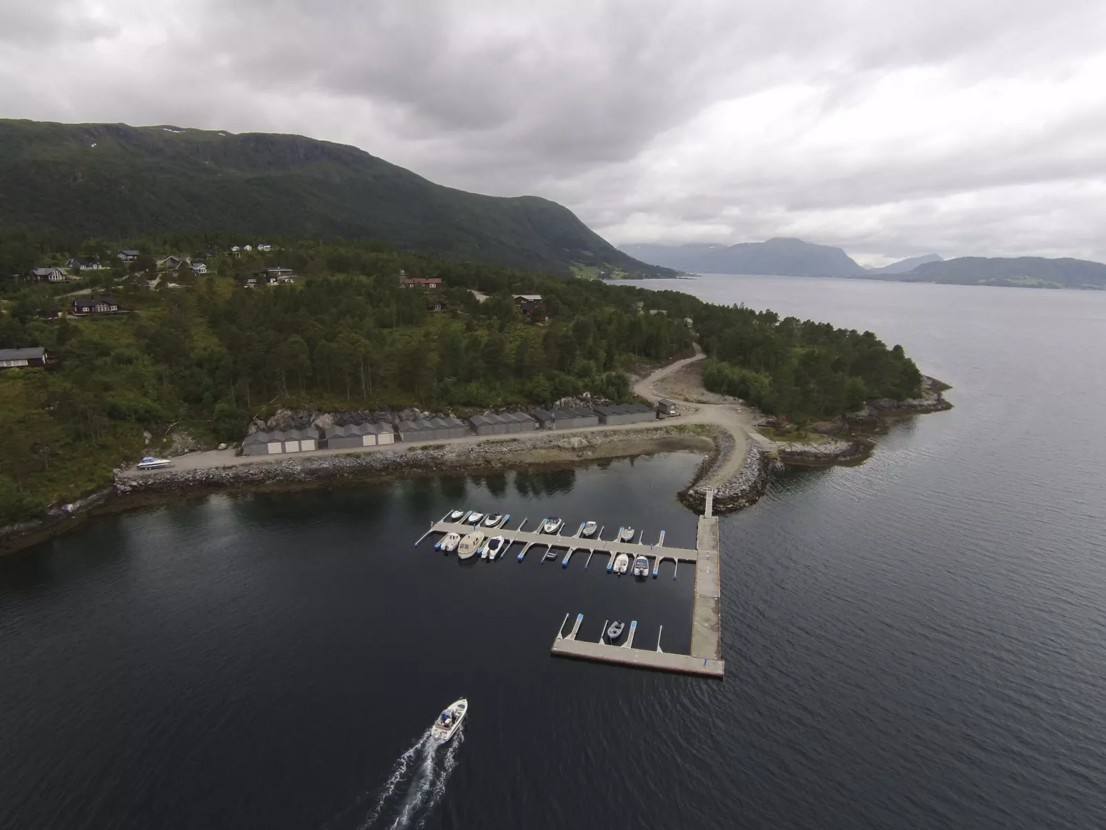 Tingvoll Blockhaus - Draußen