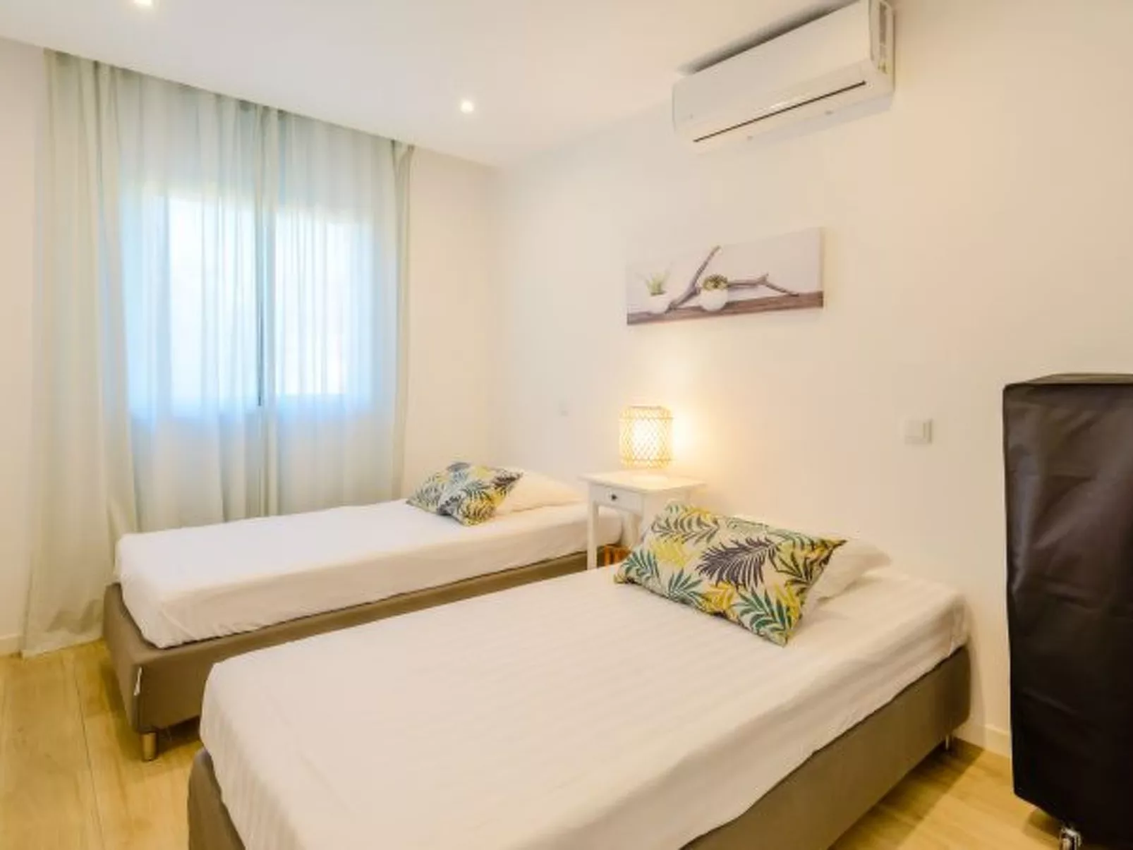 The Little Paradise with Sea Views - Inside