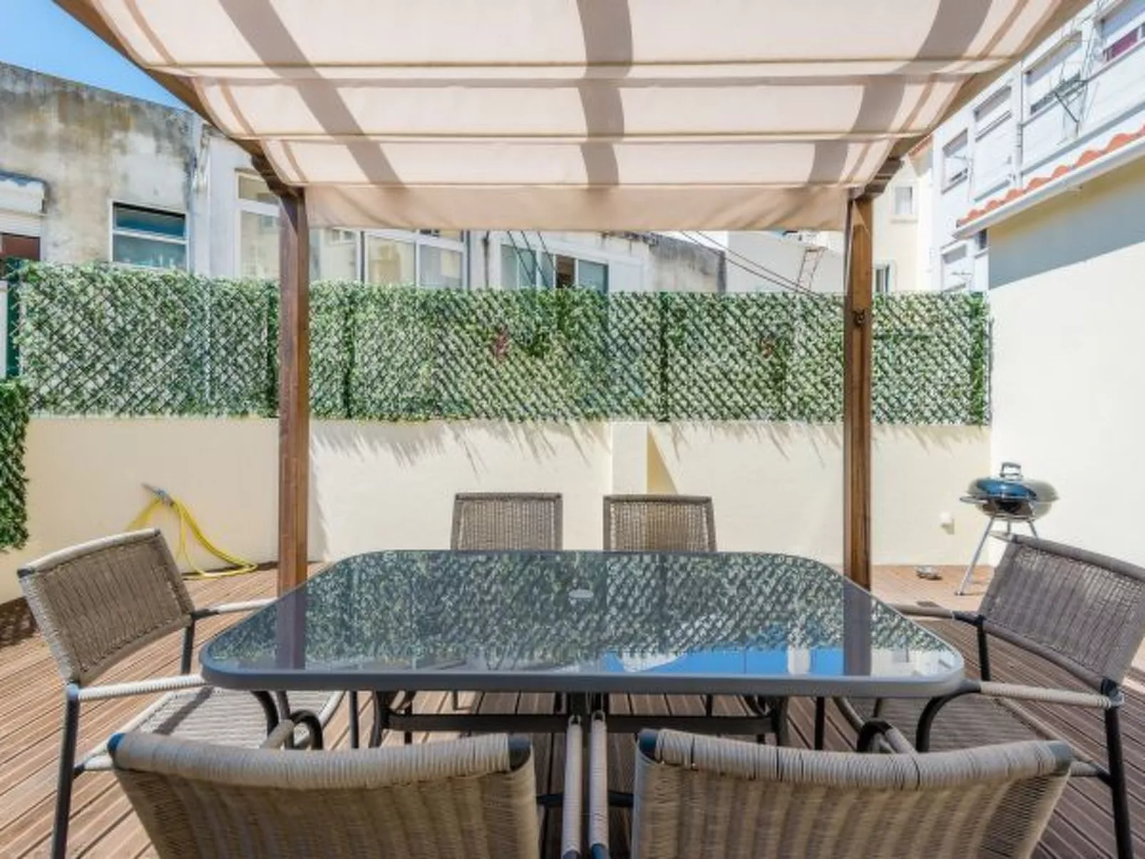 Bela Vista A in Lisboa - Outside