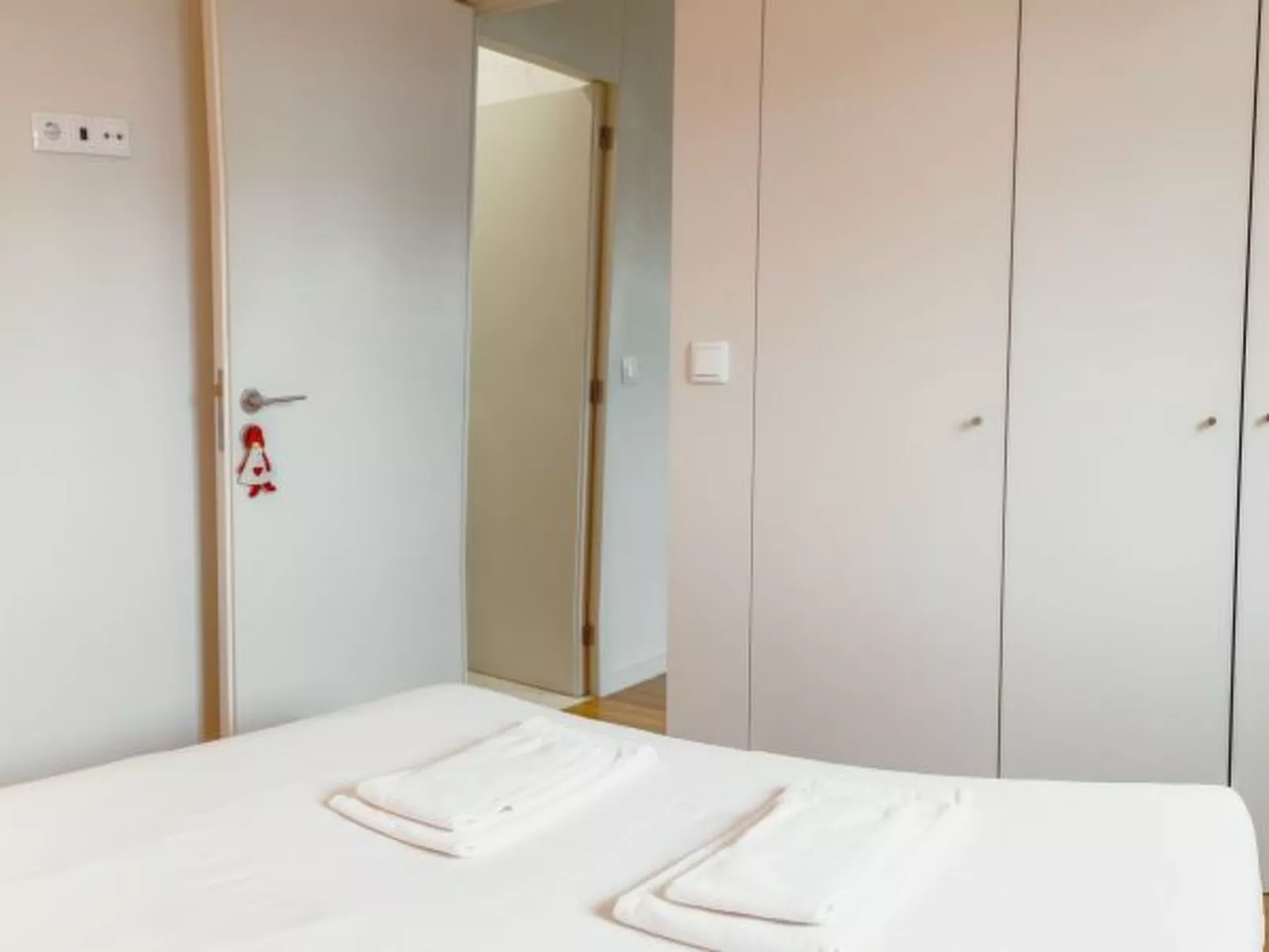 OPORTO POOL APARTMENT by VACATIONY - Inside