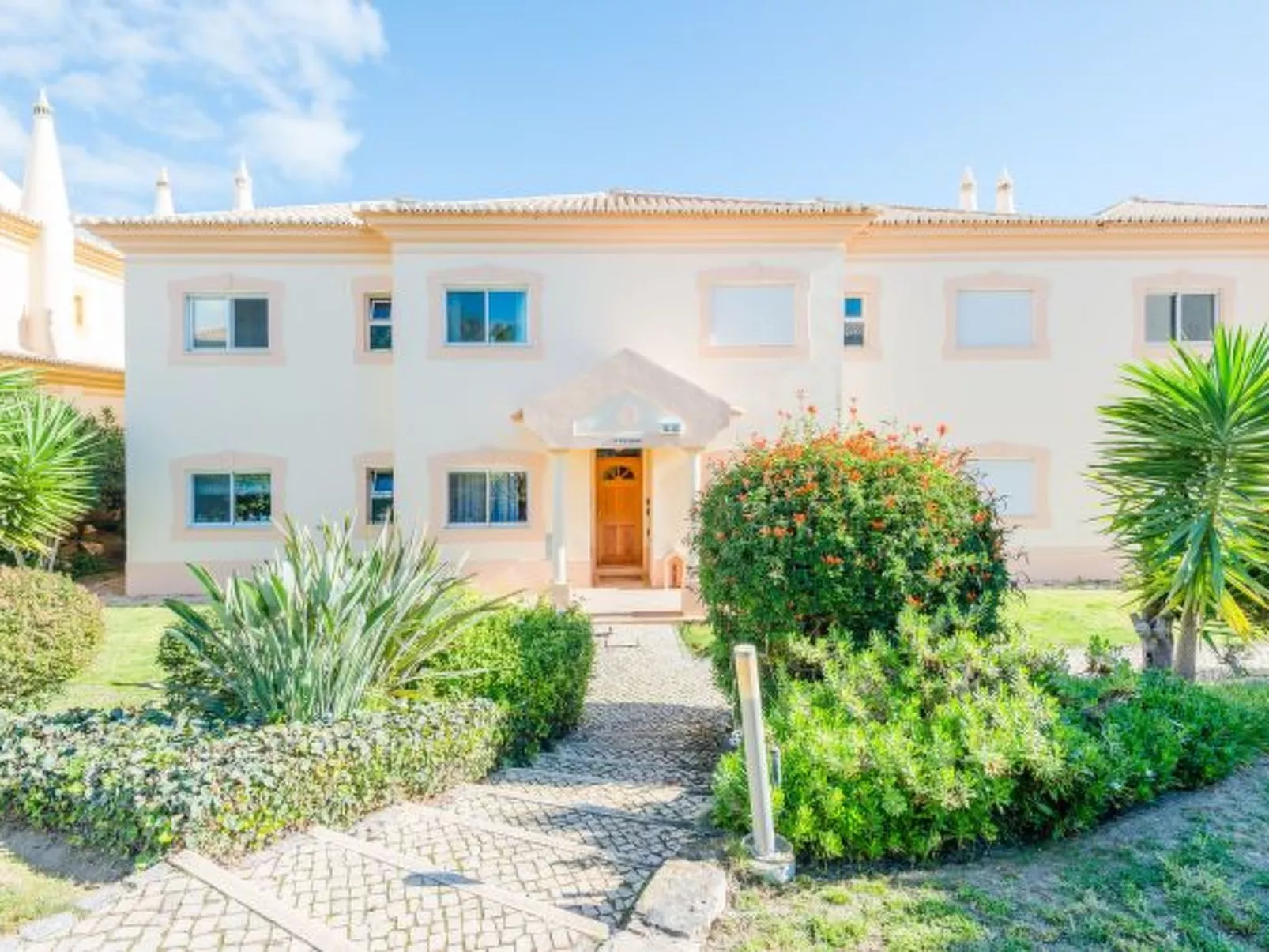 Fairviews Village - Boavista Resort in Lagos - Outside