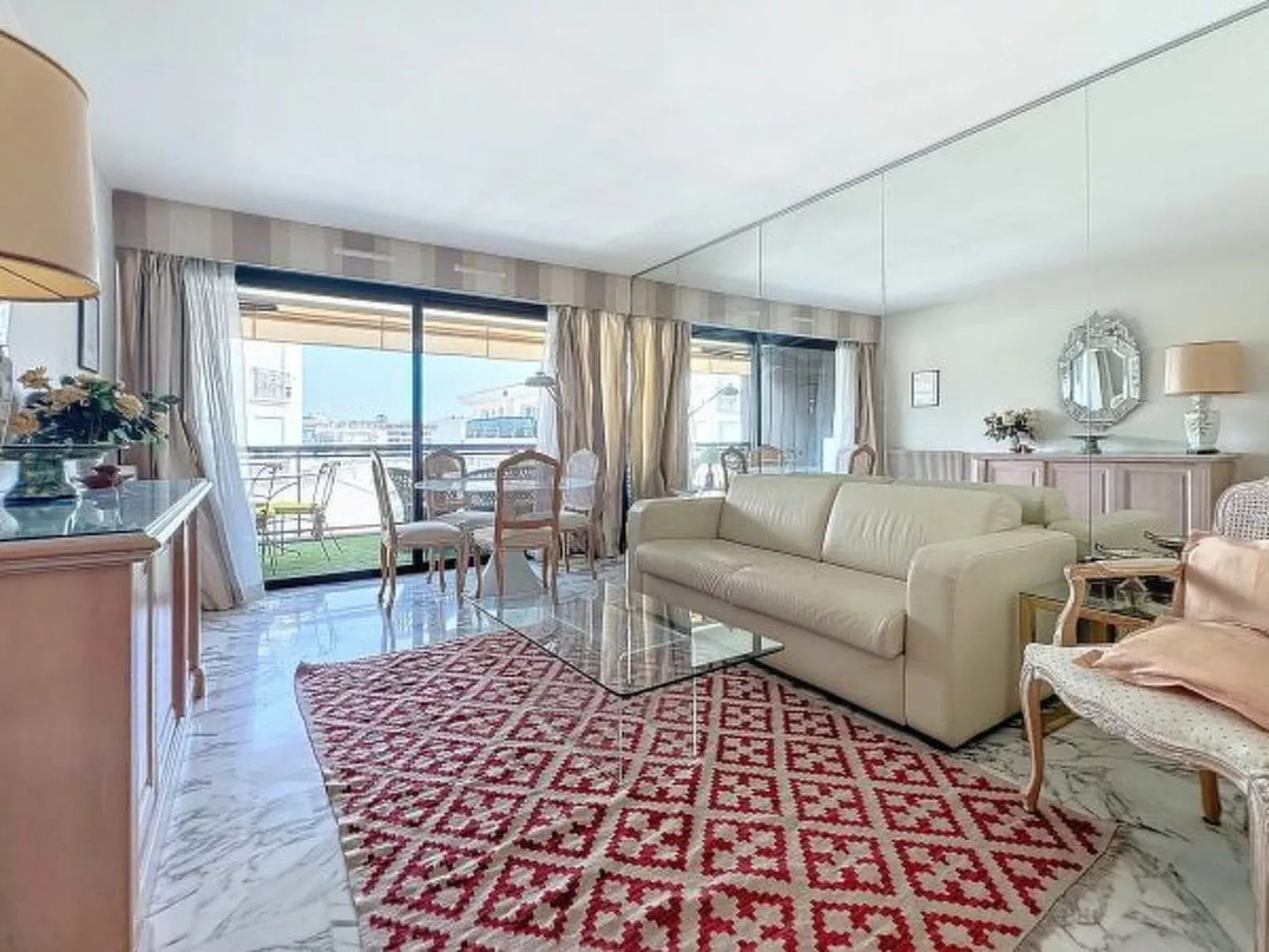 Luxury 1 bedroom  Jardin Croisette 265 - Image-tags.info