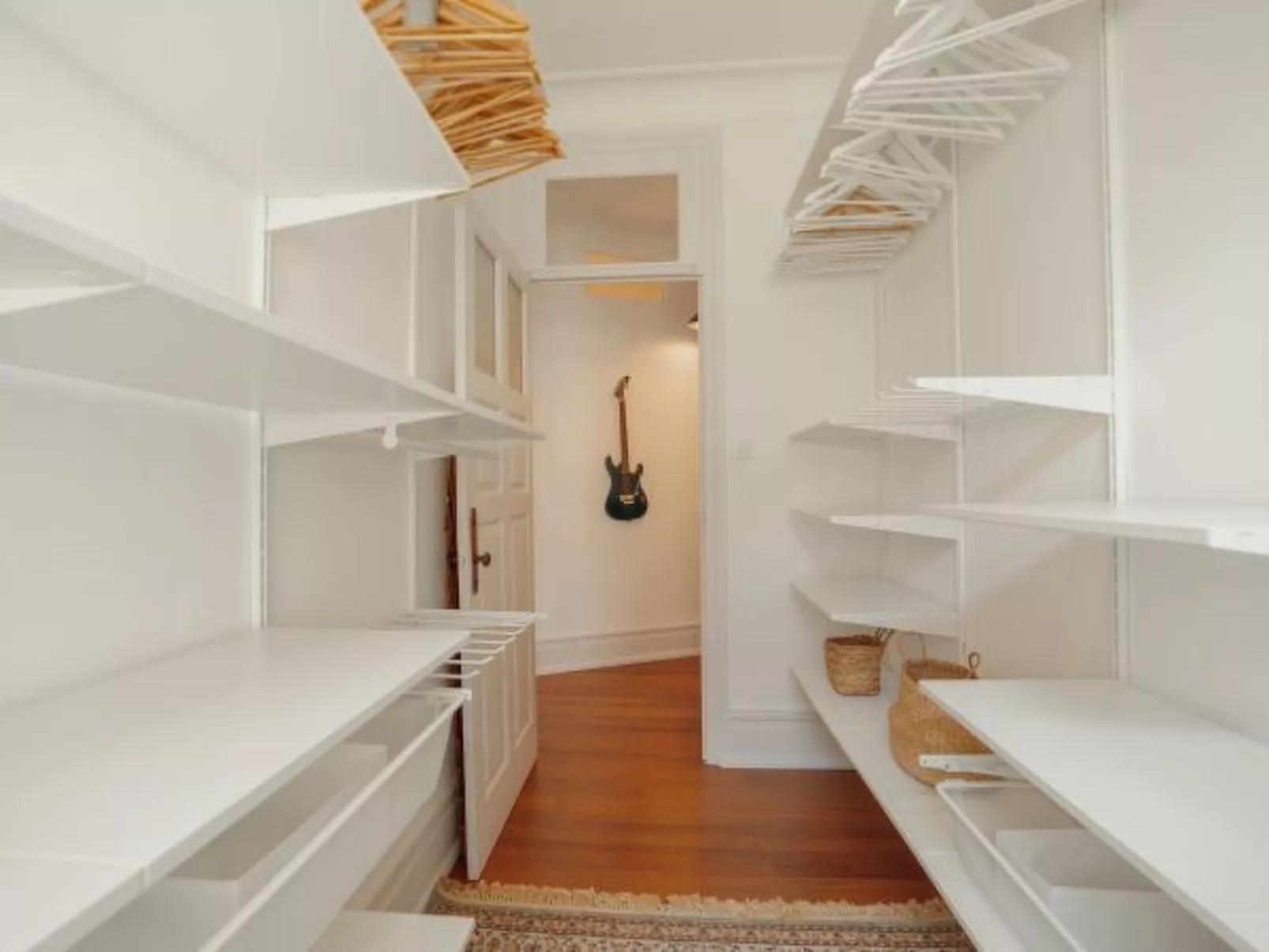 DOWNTOWN RETRO BOLHAO by VACATIONY - Inside