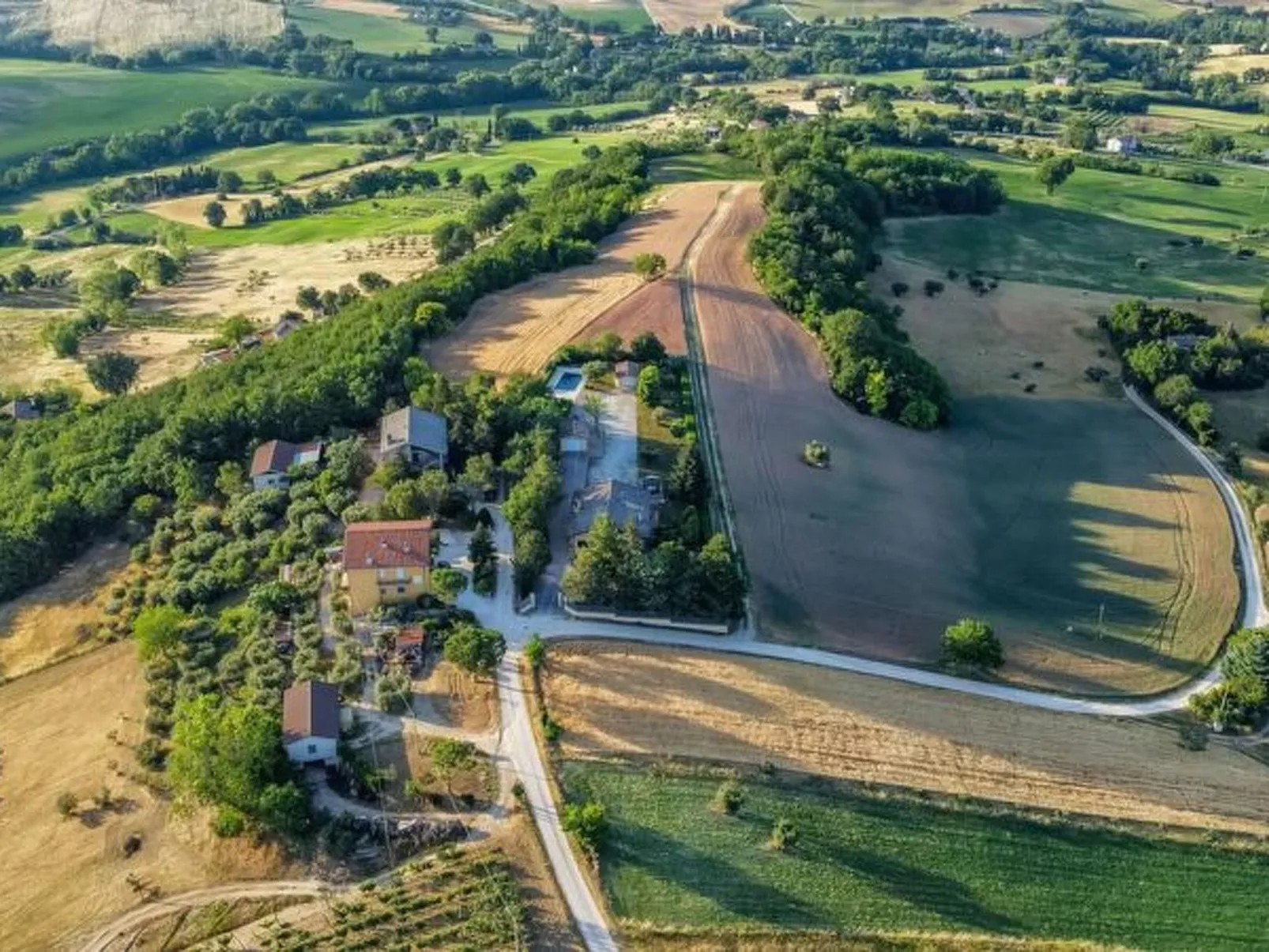 Sunrise Hill Holiday Home - Outside