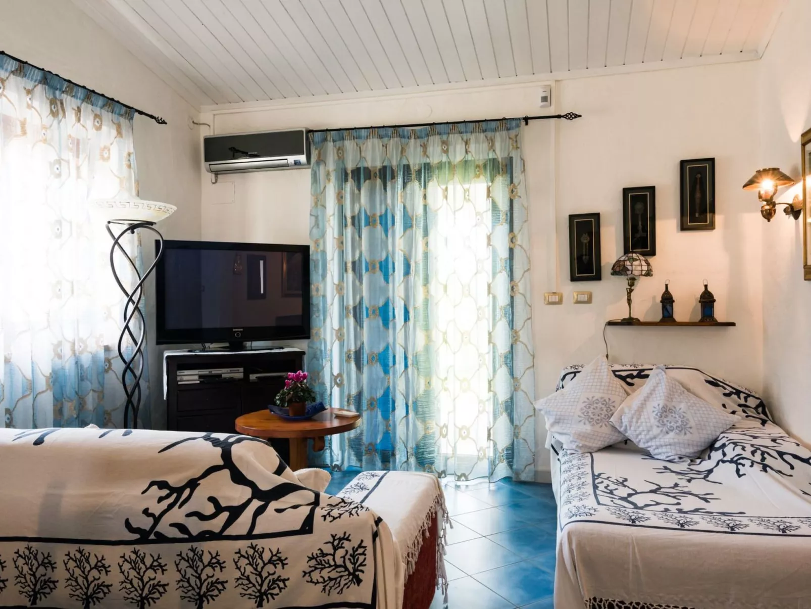 Haus in Calasetta mit Grill und Garten - Drinnen