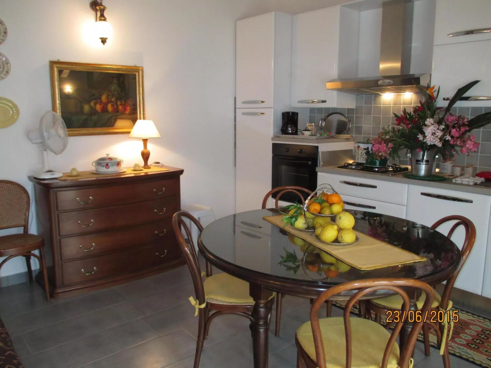 Ferienzimmer 'Mansarda Lina' mit Terrasse - Dedans