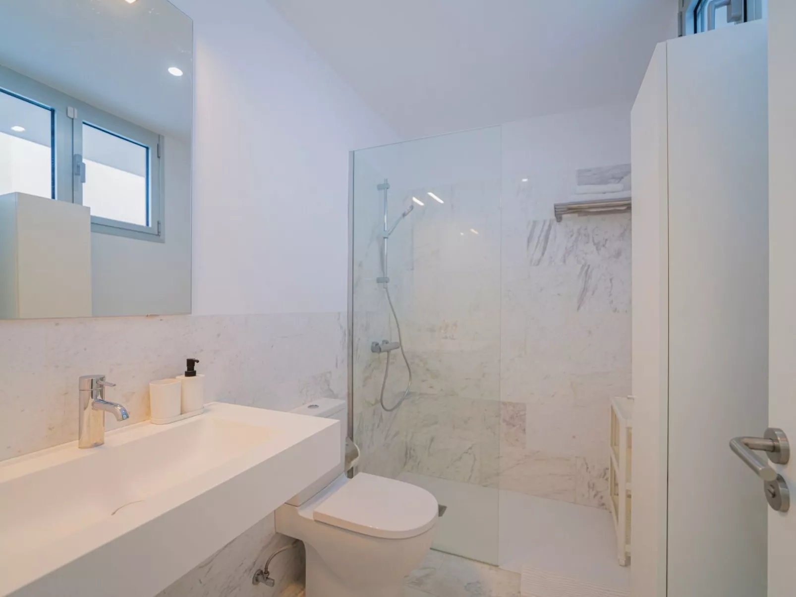 Schönes Appartement Pool und Strand - Image-tags.info