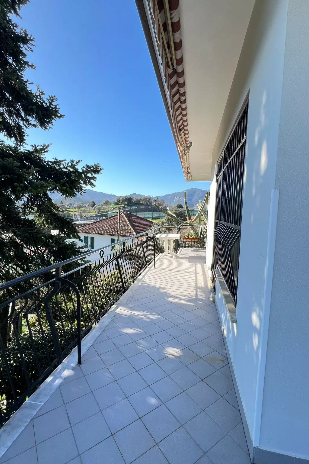 Oase der Entspannung mit Panoramablick - Image-tags.info