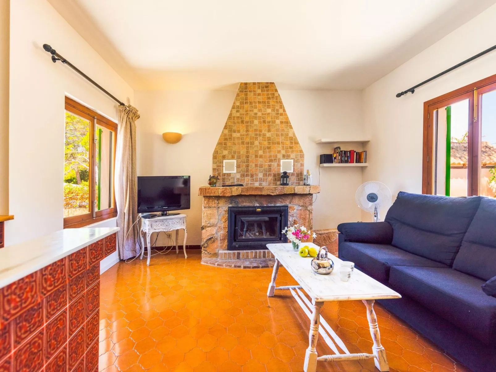 Villa S'Aguila, Es Cap Des Moro, Santanyí, 4 pax - Inside