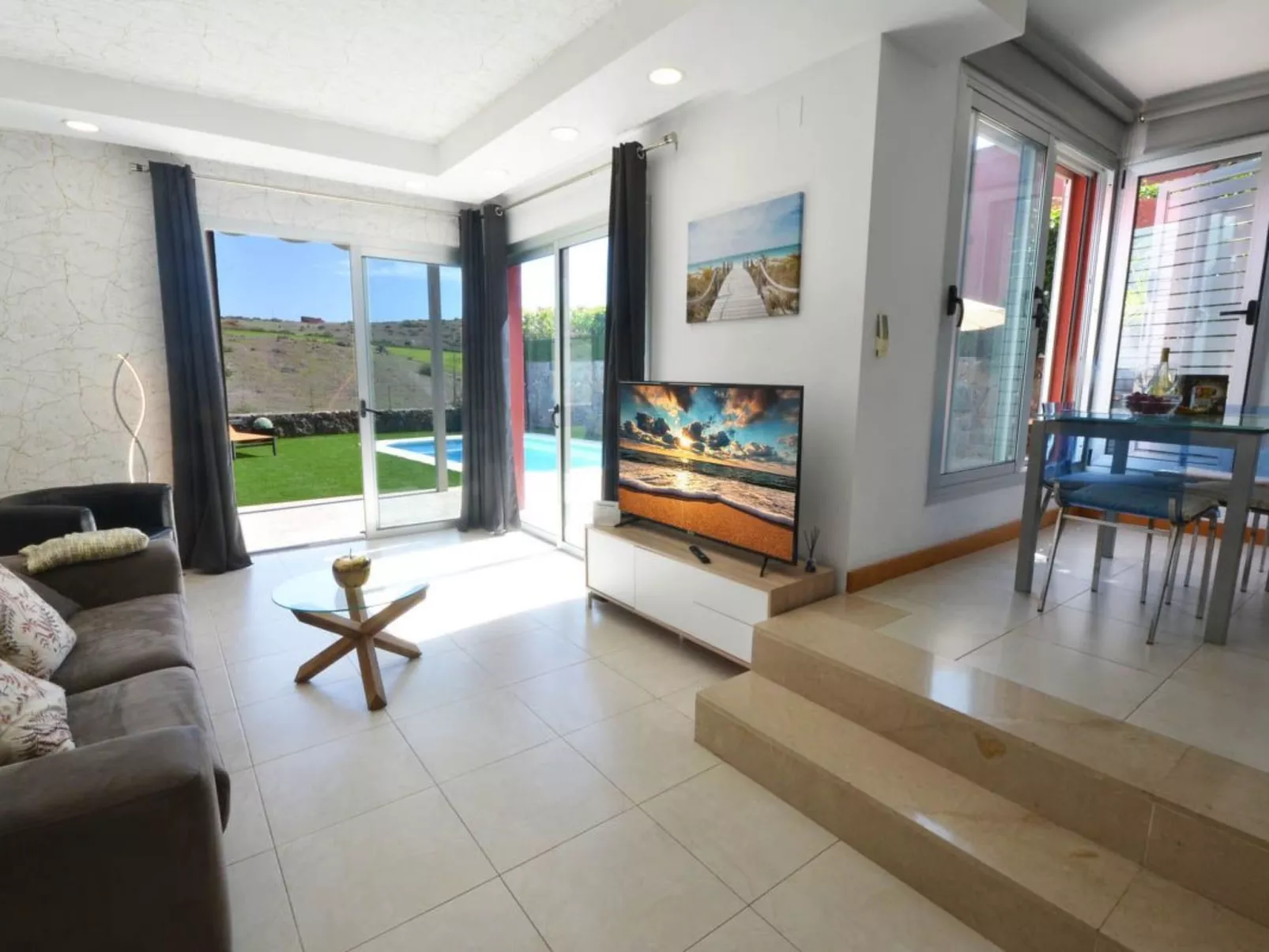 Villa für 4 Personen mit Schwimmbad und balinesi - Drinnen