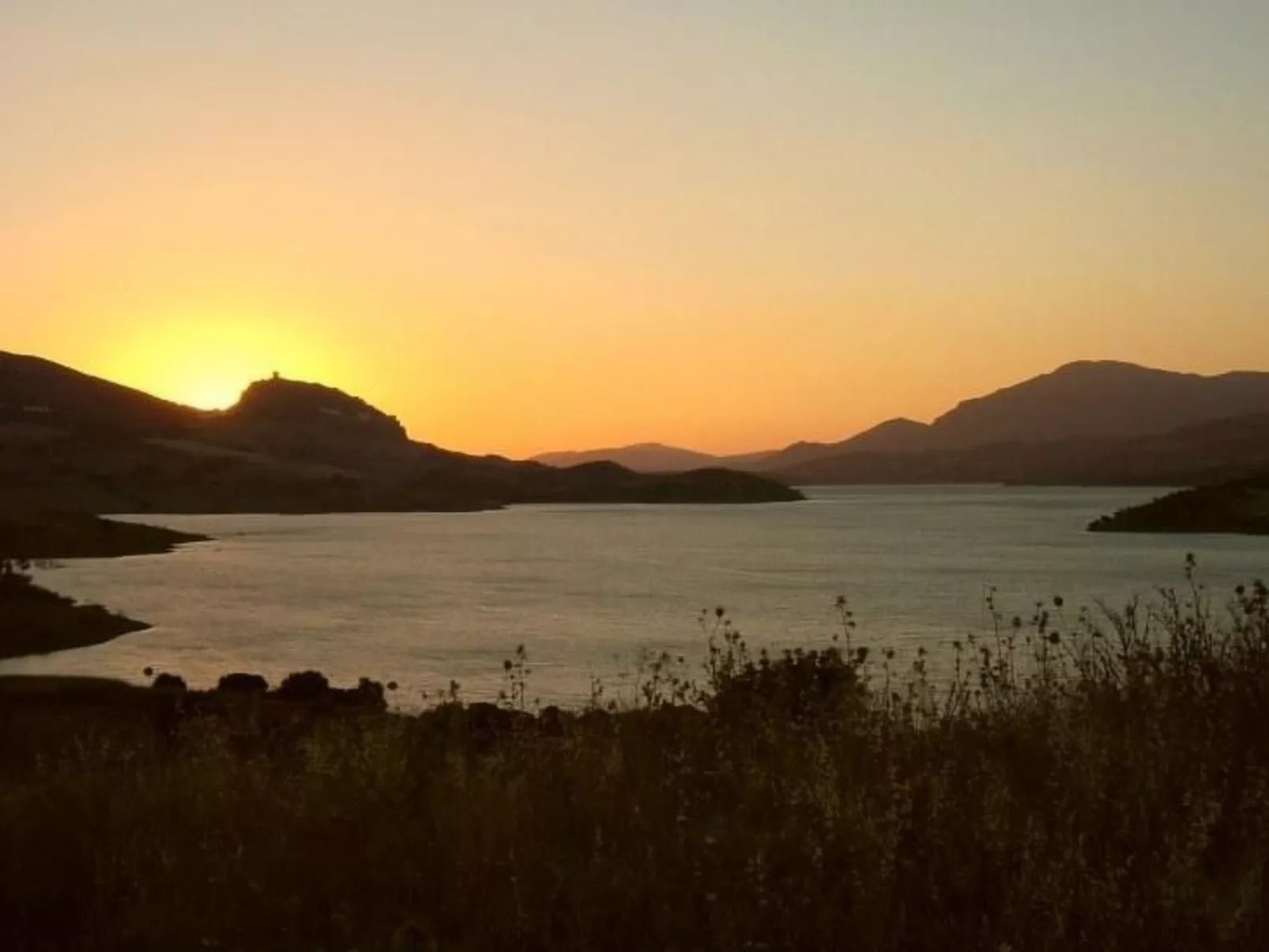 Mit Terrasse in der Nähe eines Wasserfalls - Draußen