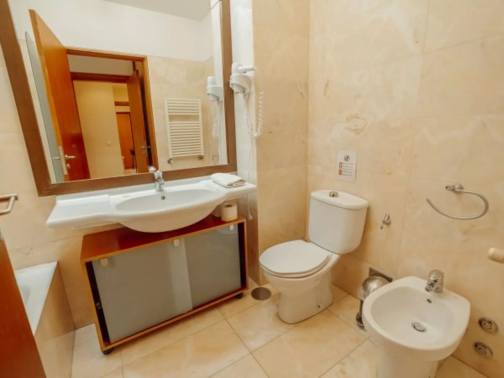 DOWNTOWN DELUXE 6 by VACATIONY - Drinnen