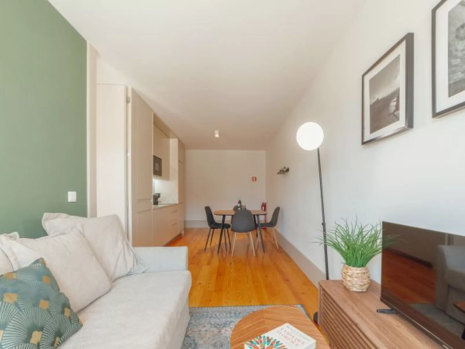 LEGACY OPORTO PREMIUM APARTMENT C by VACATIONY - Dedans