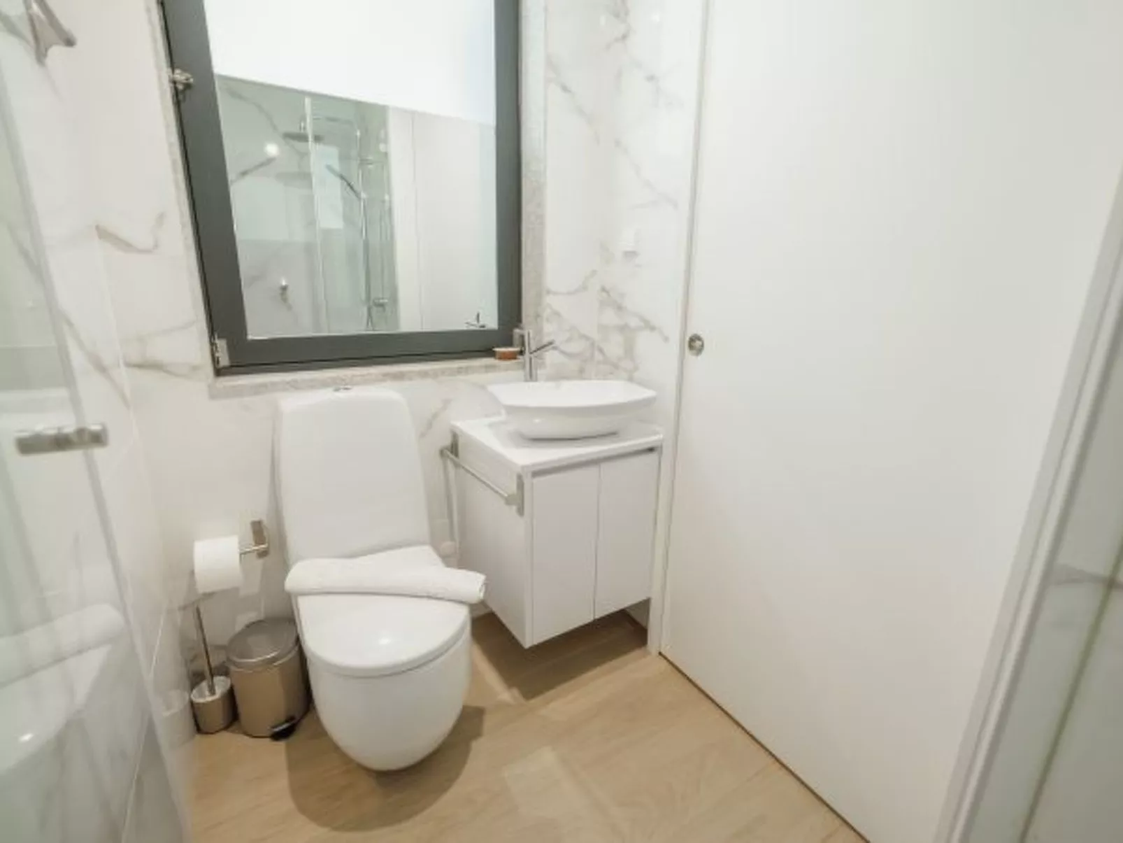 CARMO RESIDENCE PORTO - S. LUIS by VACATIONY - Dedans