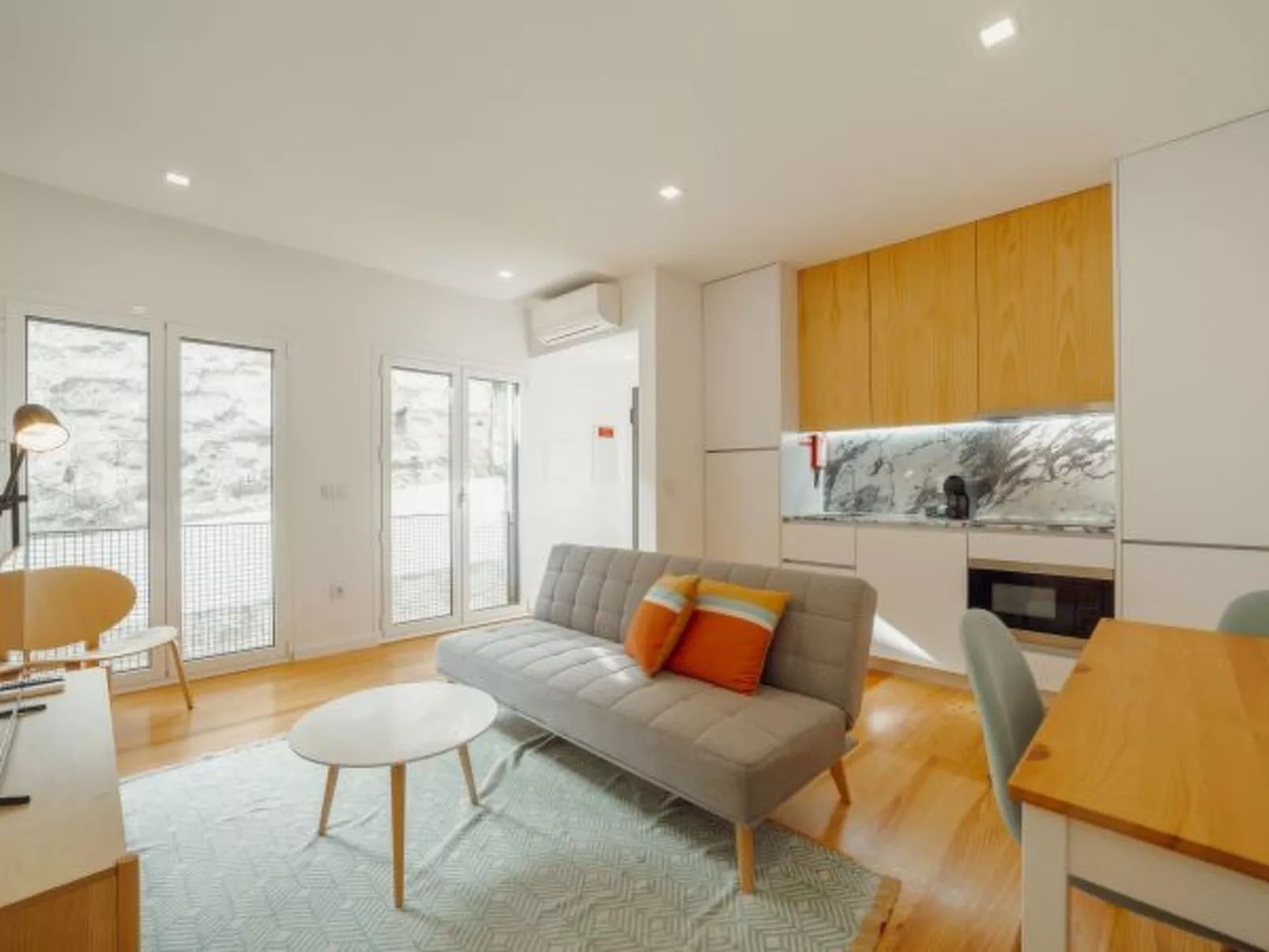 COURTYARD OPORTO DESIGN APARTMENT I - Inside