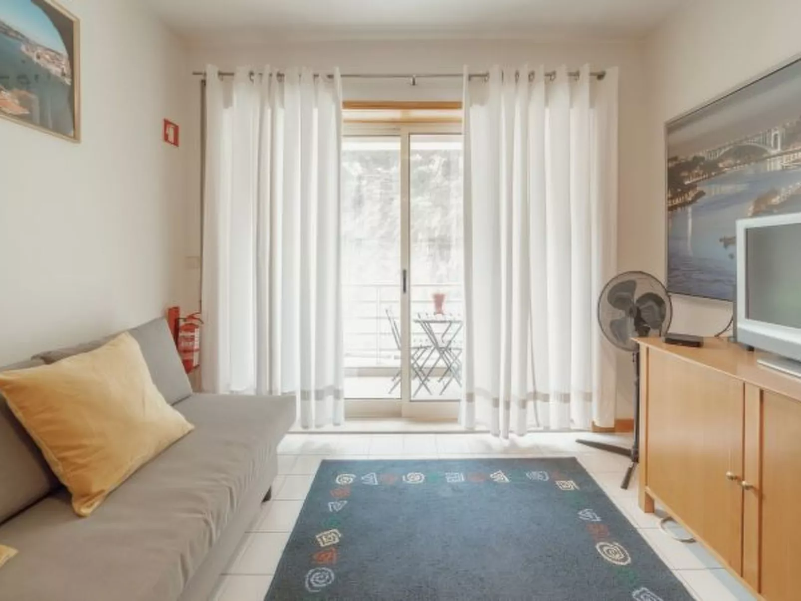 DOWNTOWN TRINDADE WITH TERRACE by VACATIONY - Drinnen