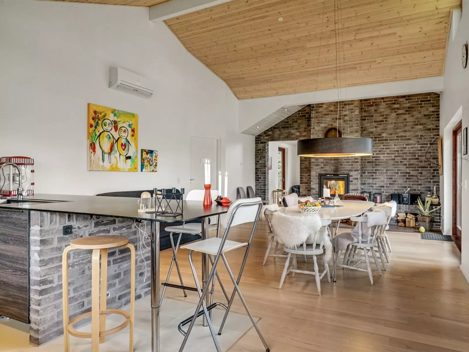 "Orm" - 550m to the fjord - Inside