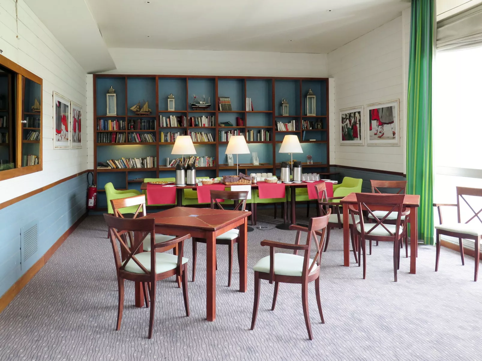 Le Grand Large - Drinnen