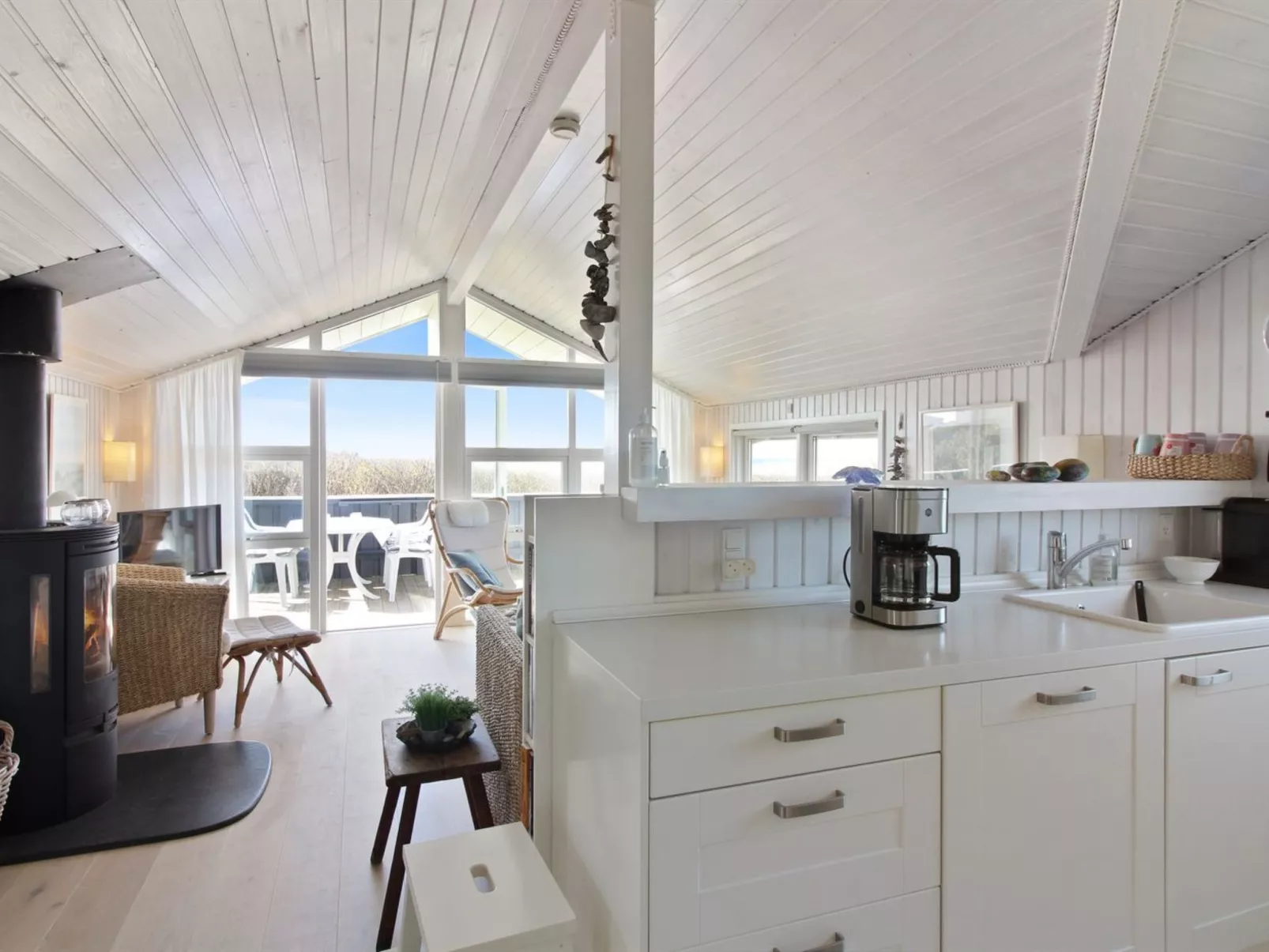 "Minka" - 58m from the sea - Inside