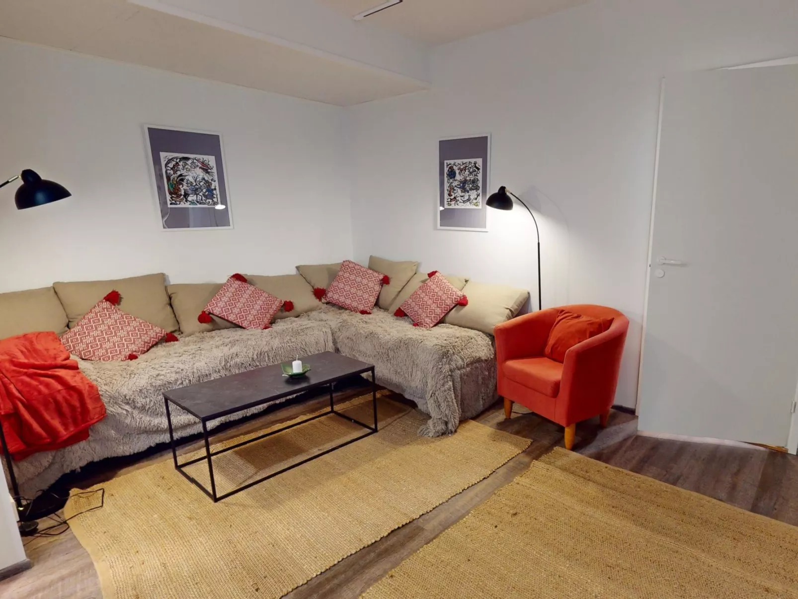 Röllimetsä d 4 - Drinnen