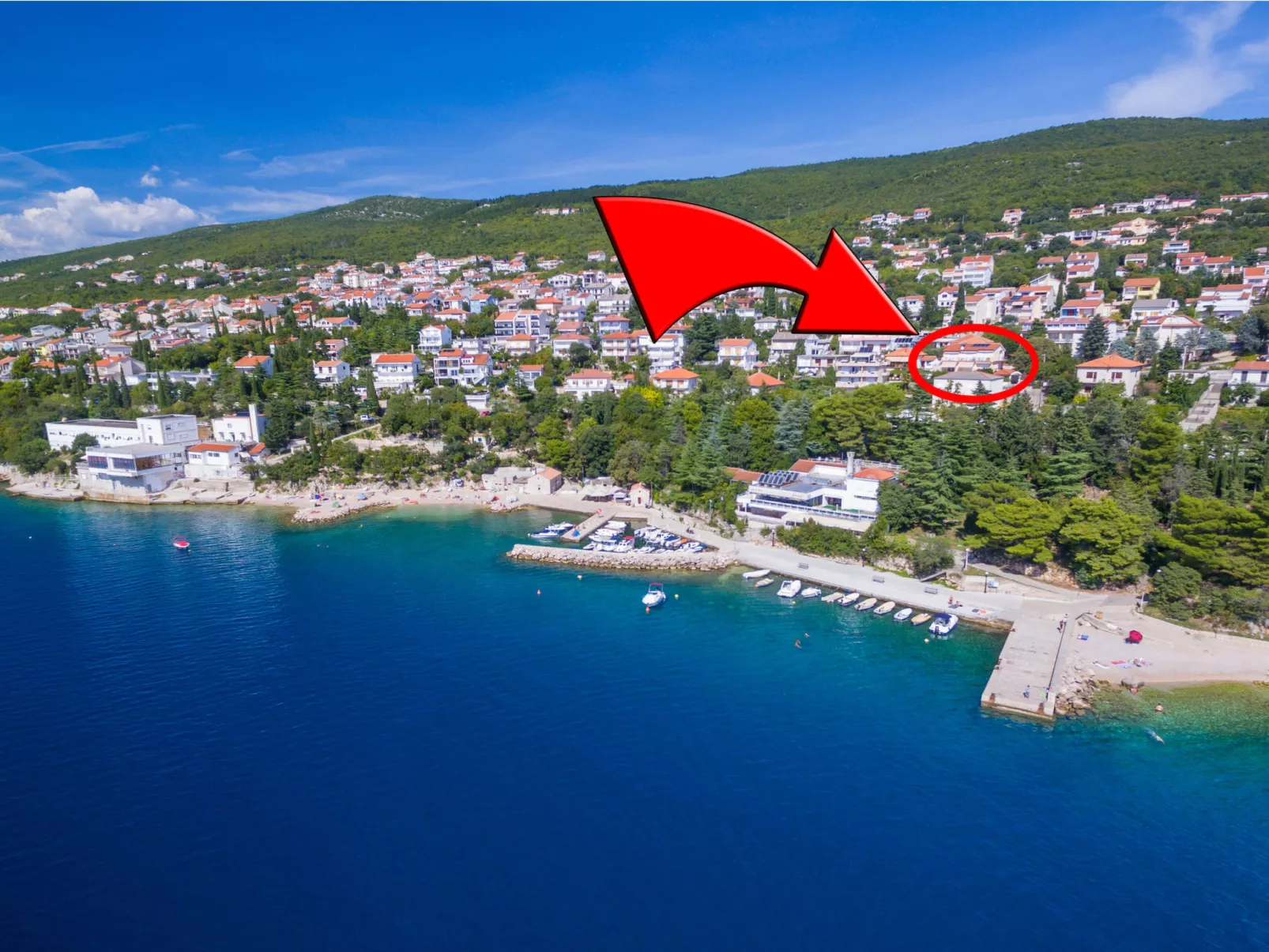 Domino Restaurant 4 / HR-09502-04 - Outside