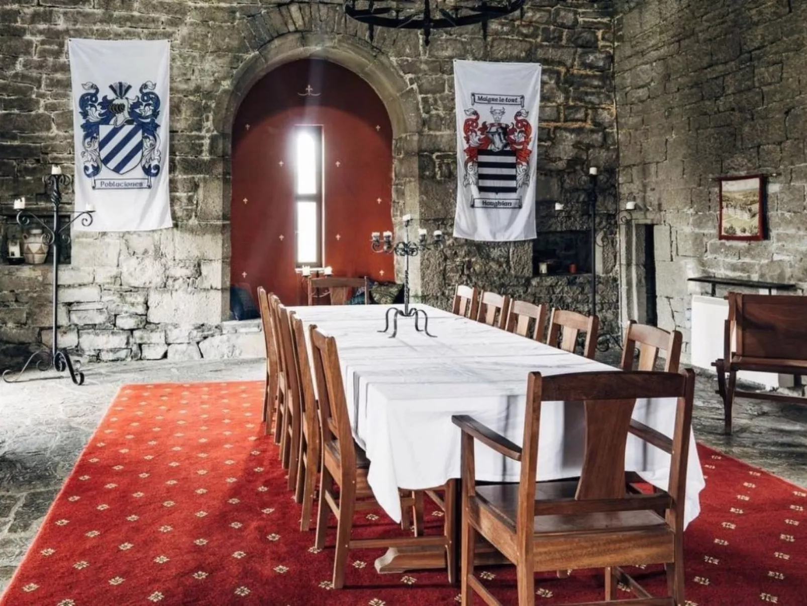 Schloss Ballindooley - Inside