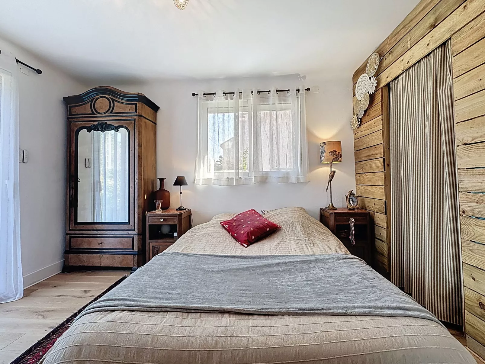 Les Rainettes - Drinnen