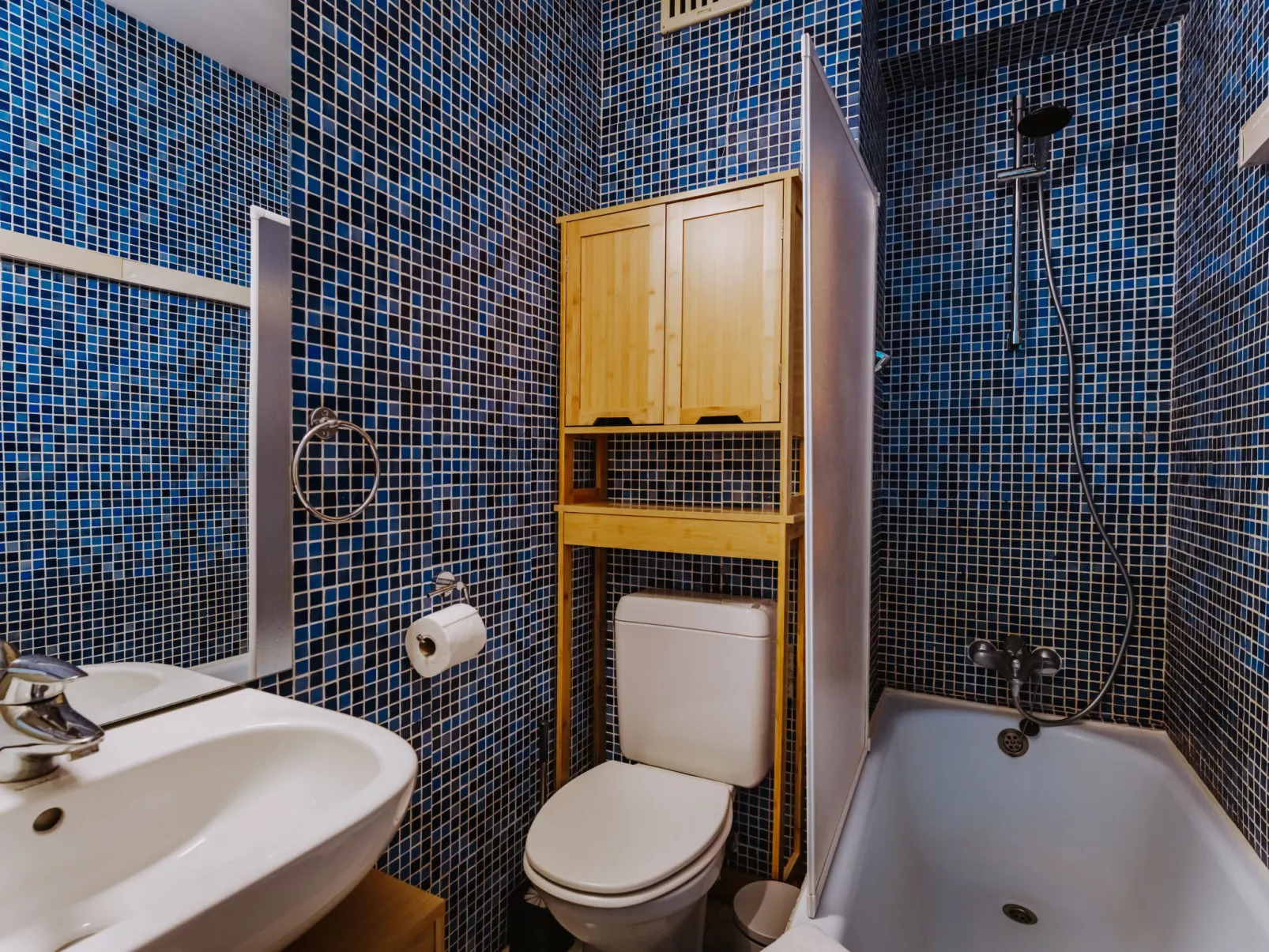 Sea view west - Inside