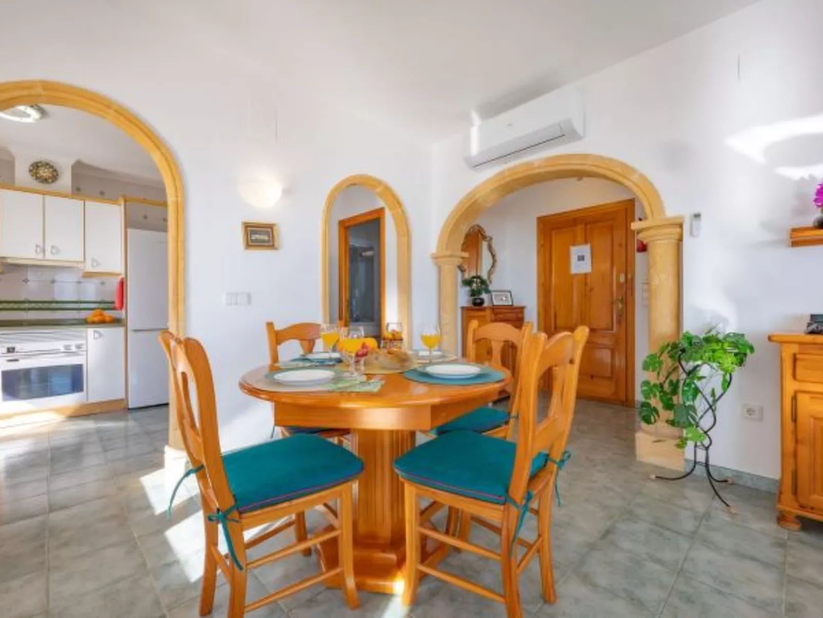 Villa Lehman - PlusHolidays - Image-tags.info