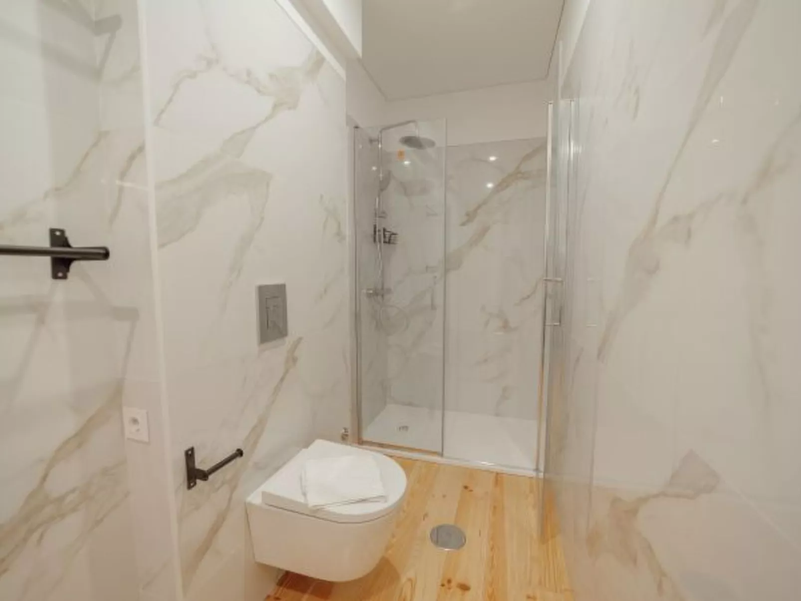 HEART OF PORTO APARTMENT C by VACATIONY - Inside