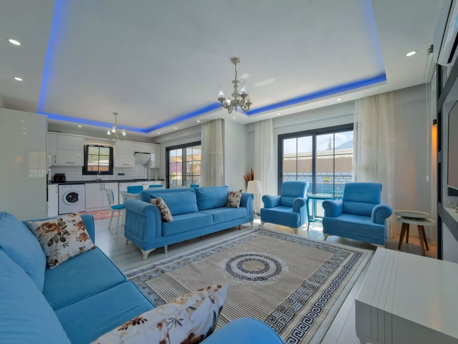 Villa Gold 1 - Image-tags.info