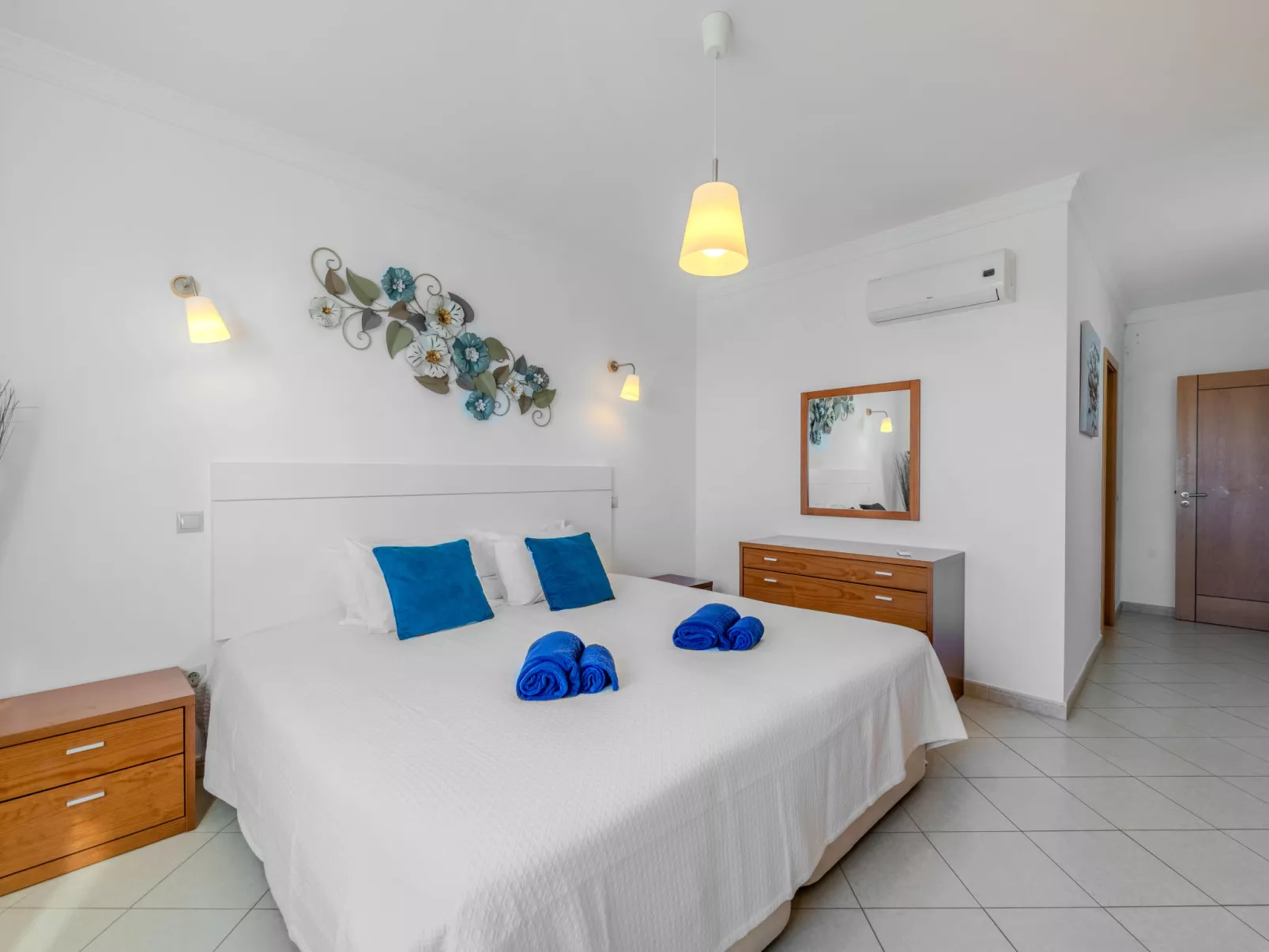 Cristina Inn - Inside